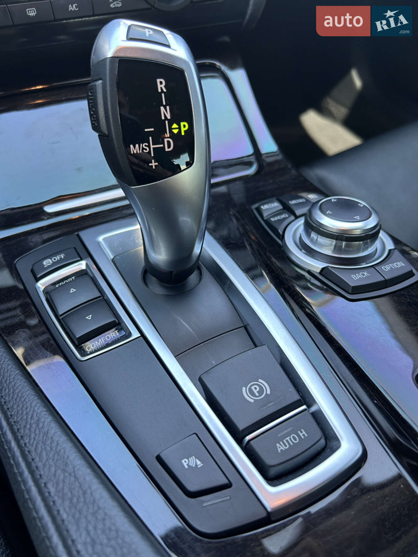 BMW 5 Series 2012 VIN WBAFW1106DDY49879 фото оголошення 7 з 17