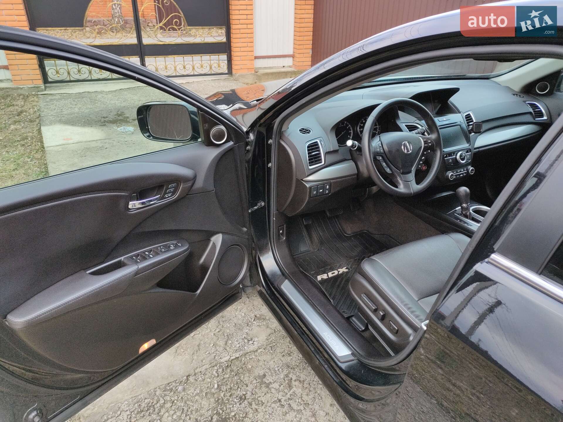 Acura RDX 2017 VIN 5J8TB4H51JL011332 фото оголошення 13 з 81