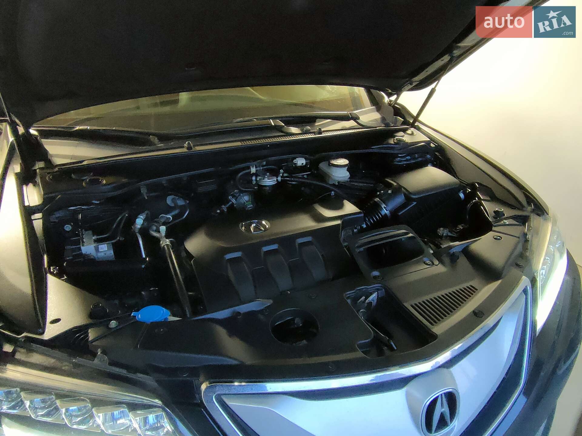 Acura RDX 2017 VIN 5J8TB4H51JL011332 фото оголошення 32 з 81