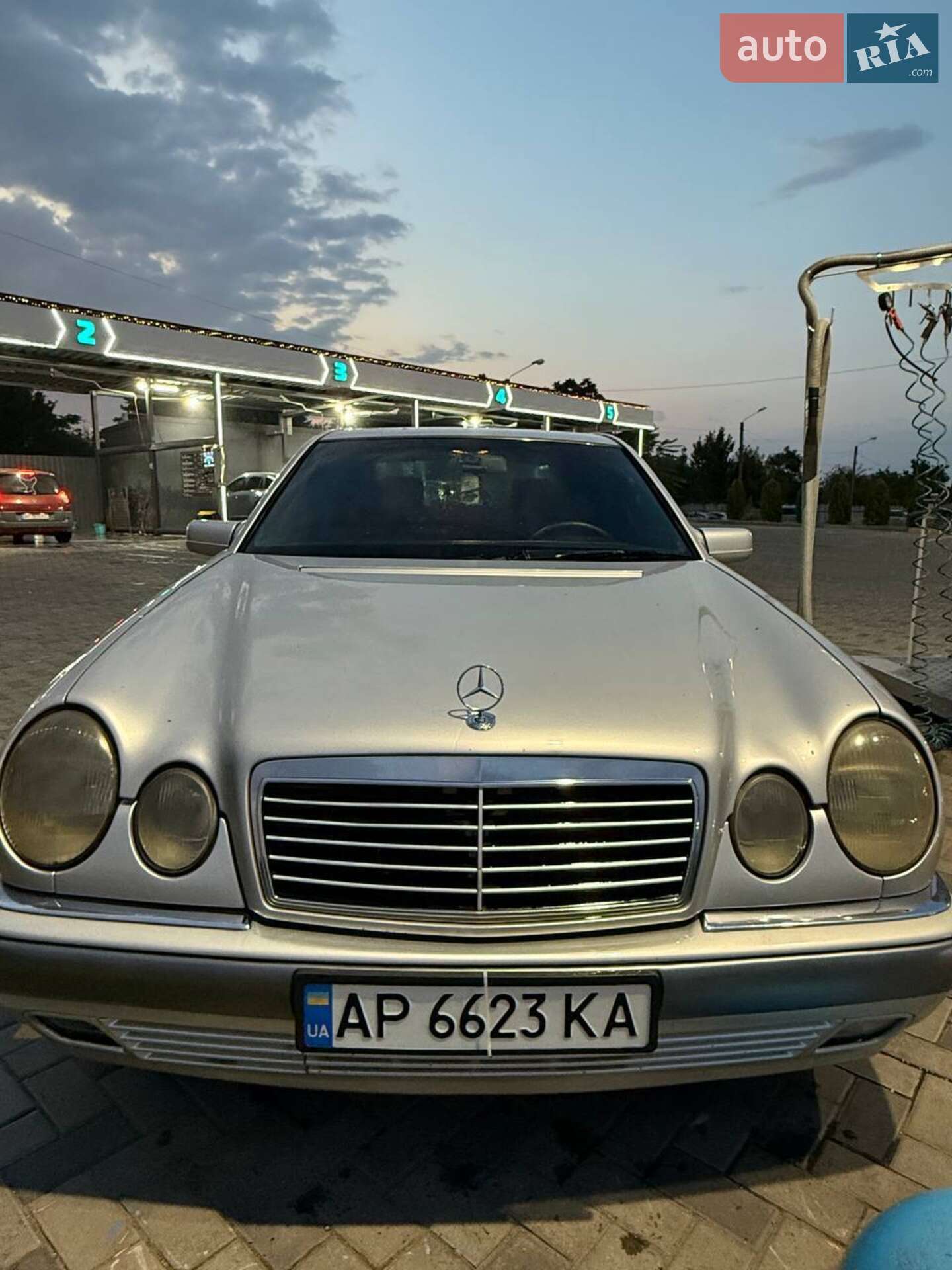 Mercedes-Benz E-Class 1996 VIN WDB2100531A197377 фото оголошення 2 з 21