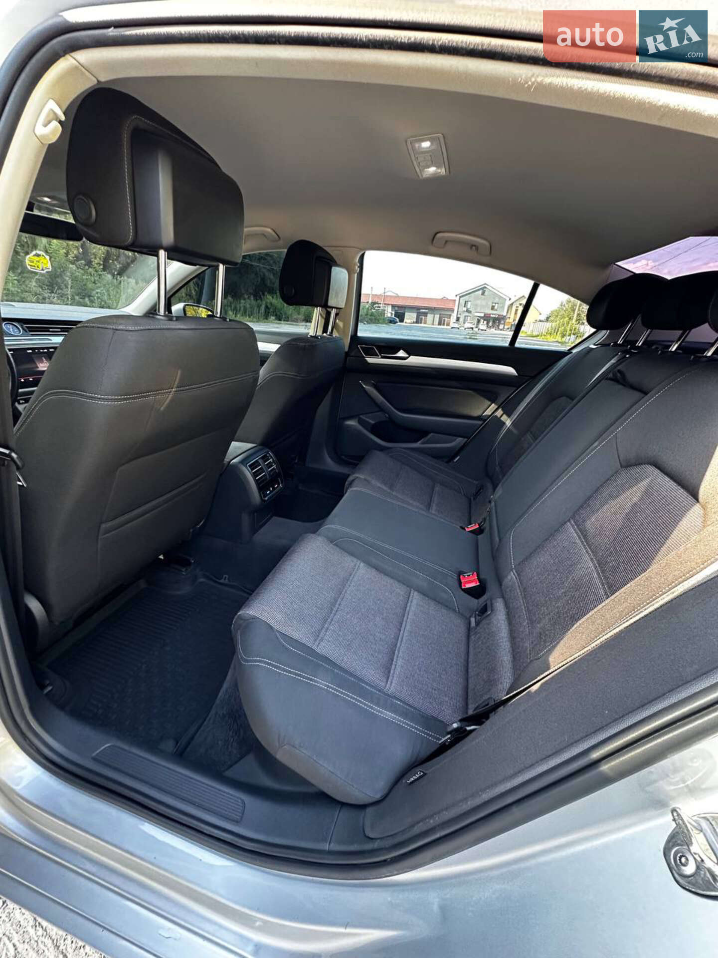Volkswagen Passat 2015 VIN WVWZZZ3CZFE473265 фото оголошення 11 з 17