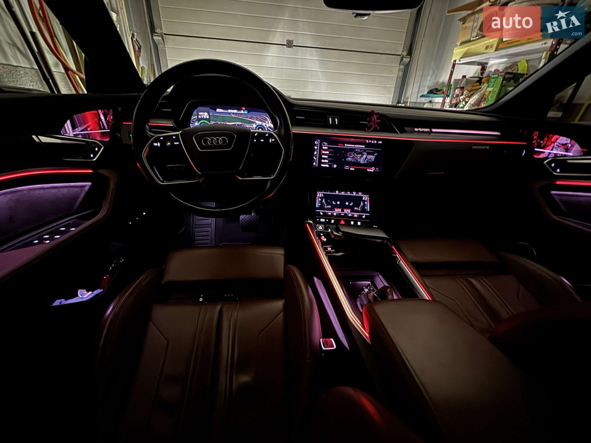 Audi e-tron 2019 VIN WAUZZZGE4KB013597 фото оголошення 38 з 43
