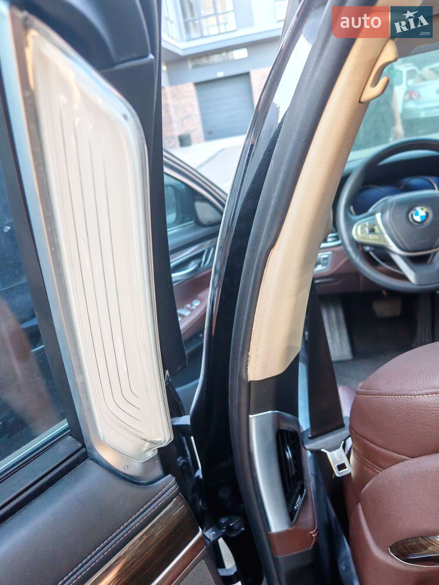 BMW 7 Series 2018 VIN WBA7E2C50KB218642 фото оголошення 16 з 30