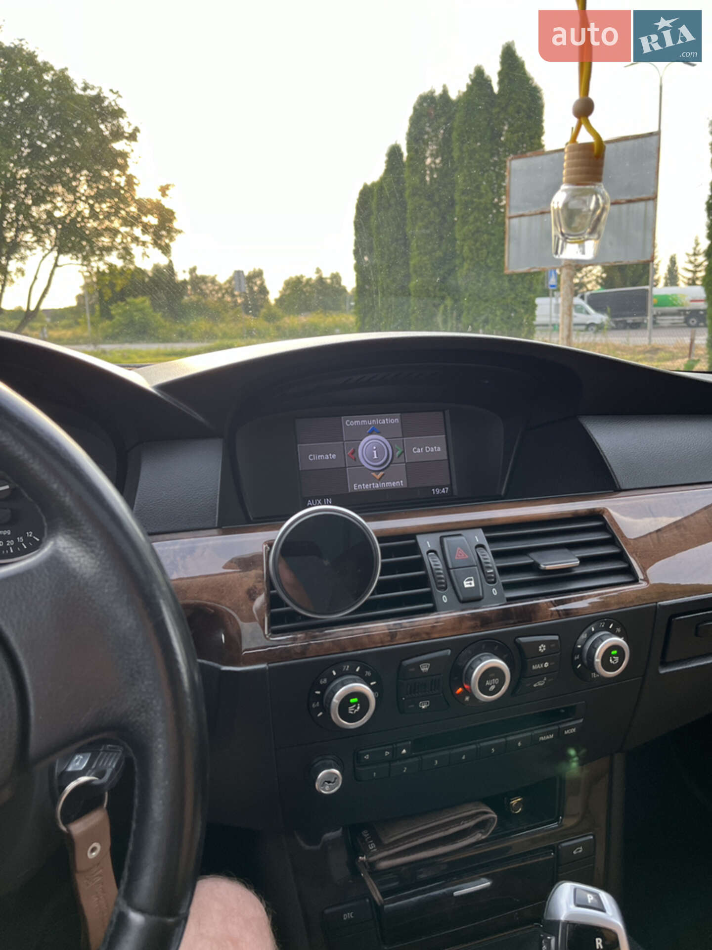 BMW 5 Series 2009 VIN WBANU5C54AC364840 фото оголошення 13 з 15