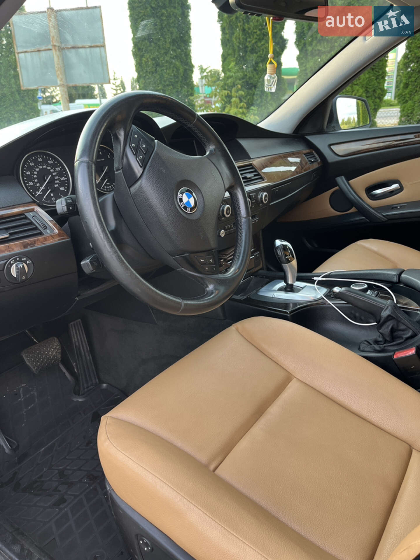 BMW 5 Series 2009 VIN WBANU5C54AC364840 фото оголошення 11 з 15