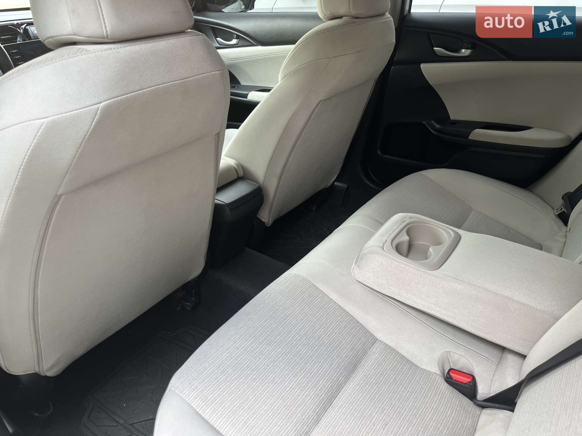 Honda Insight 2018 VIN 19XZE4F57KE004348 фото оголошення 11 з 83