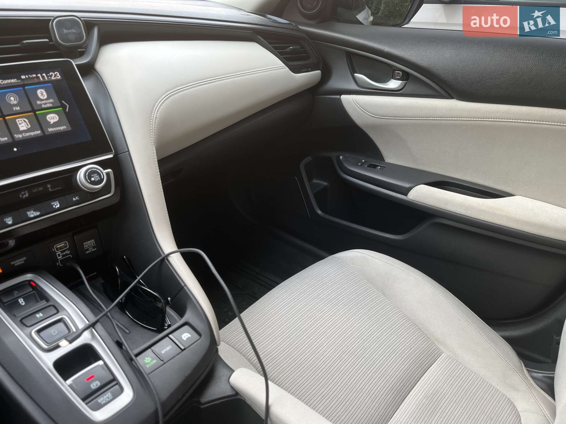 Honda Insight 2018 VIN 19XZE4F57KE004348 фото оголошення 2 з 83