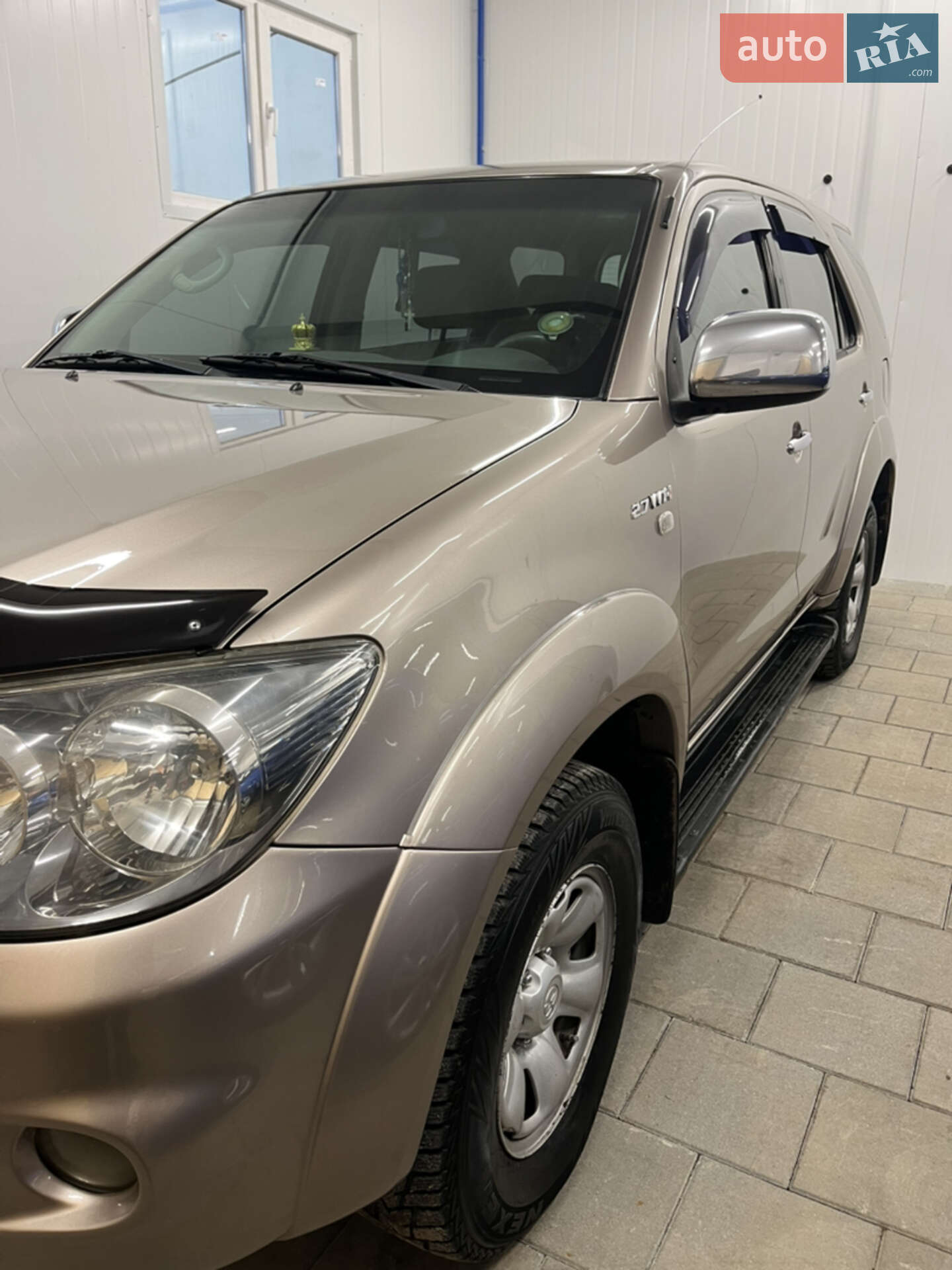 Toyota Fortuner 2006 VIN MR1YX59G063004307 фото оголошення 3 з 9