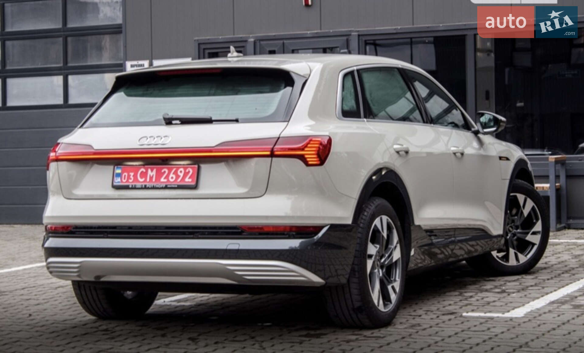 Audi e-tron 2021 VIN WAUZZZGEXMB024087 фото оголошення 14 з 75