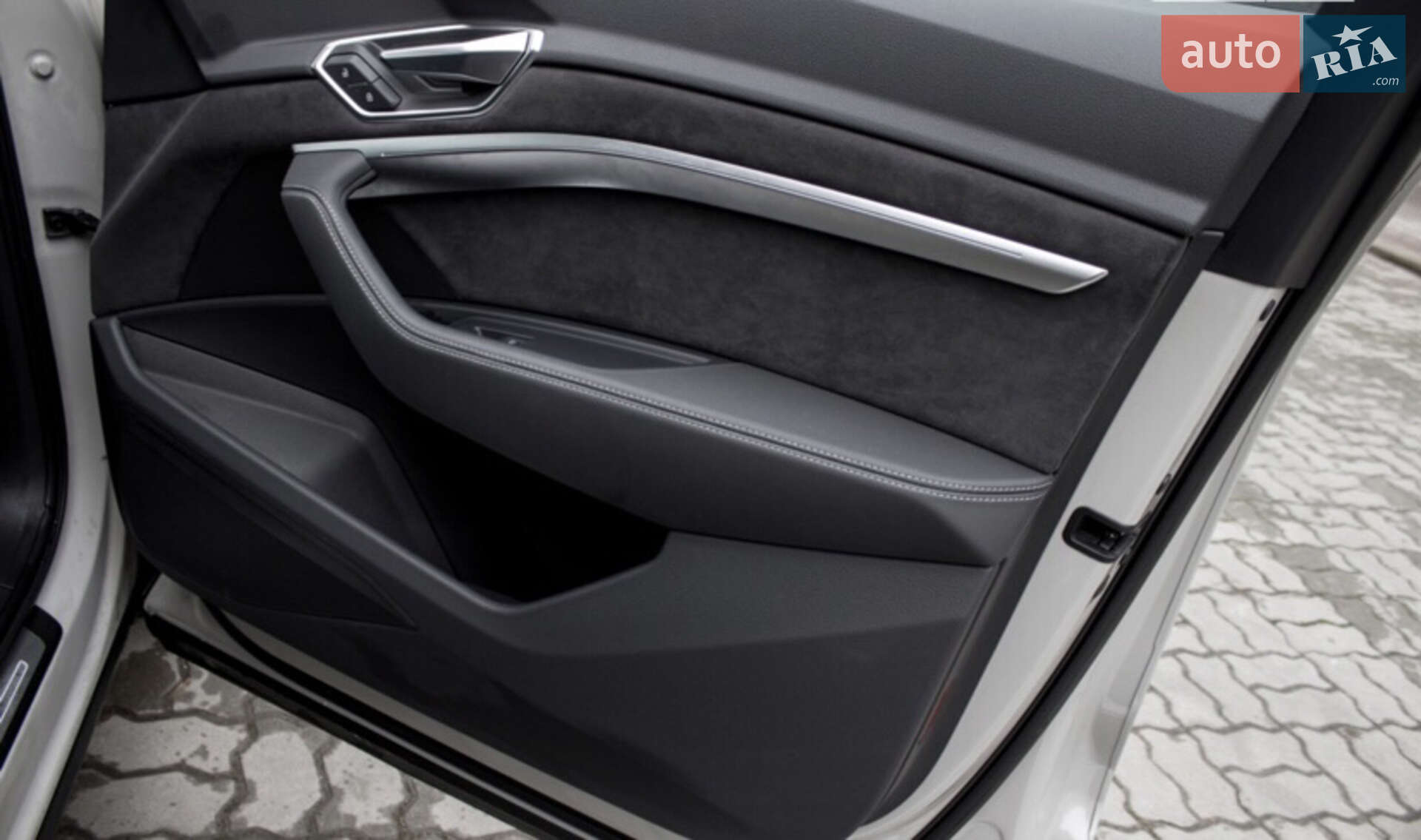Audi e-tron 2021 VIN WAUZZZGEXMB024087 фото оголошення 56 з 75