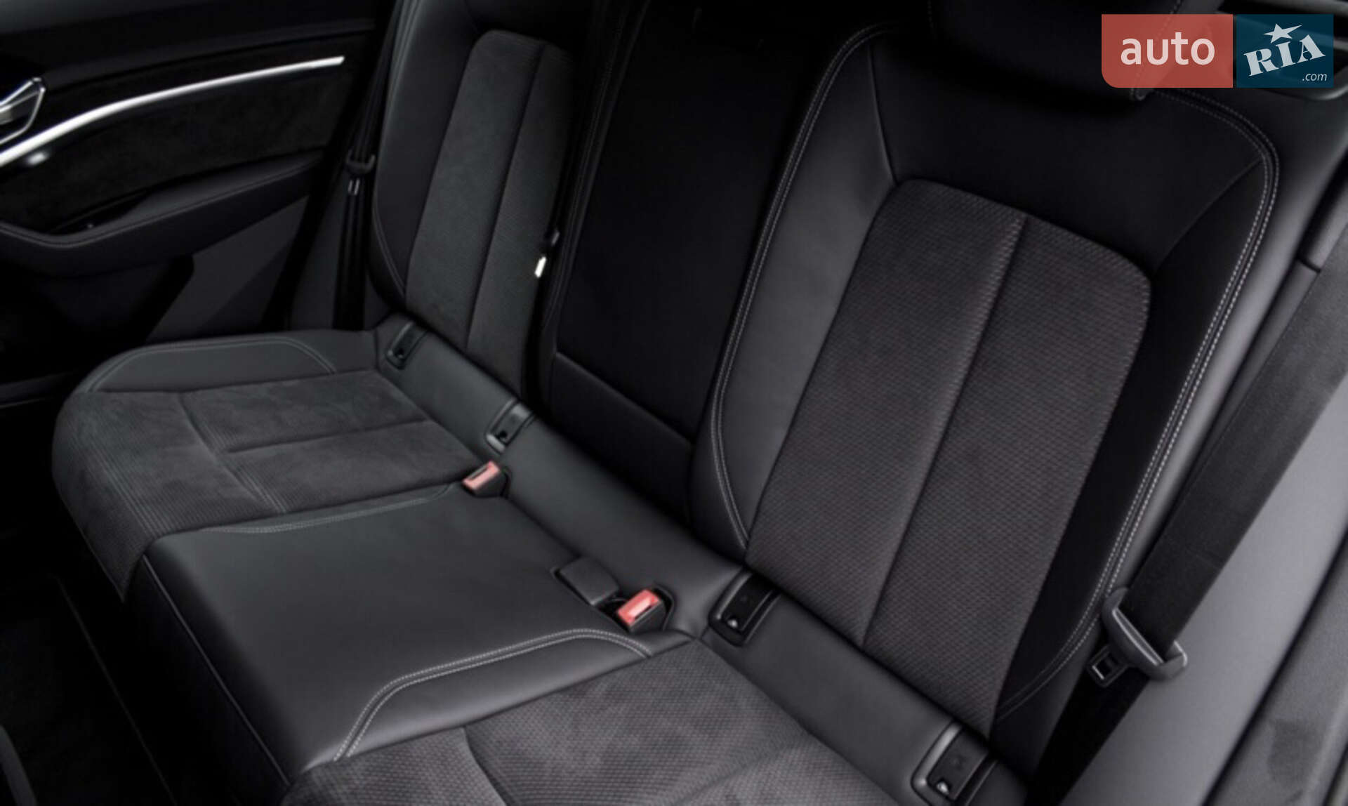 Audi e-tron 2021 VIN WAUZZZGEXMB024087 фото оголошення 61 з 75