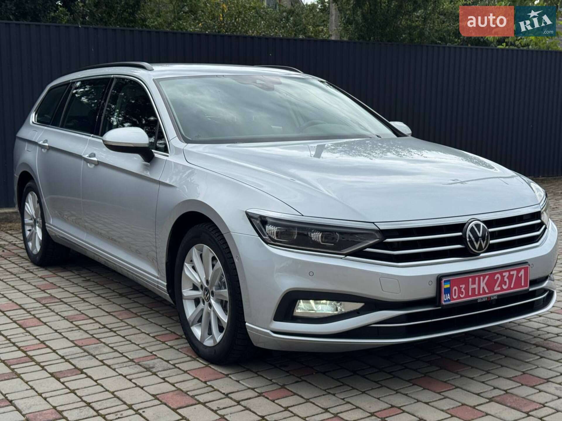 Volkswagen Passat 2021 VIN WVWZZZ3CZME104734 фото оголошення 3 з 47