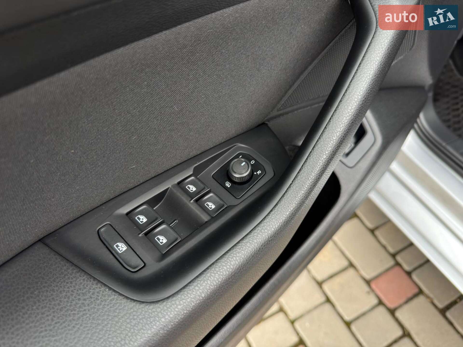 Volkswagen Passat 2021 VIN WVWZZZ3CZME104734 фото оголошення 17 з 47