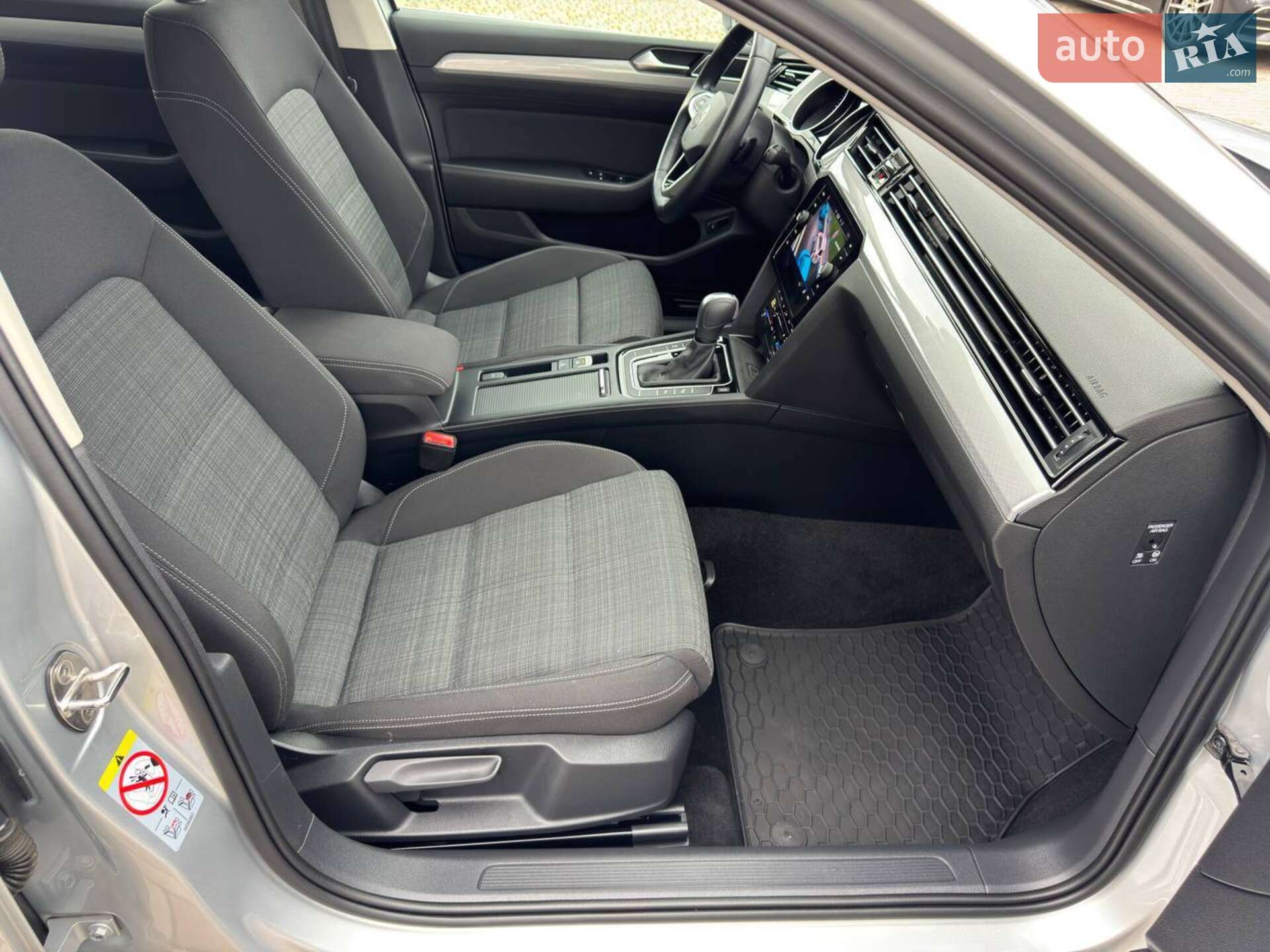 Volkswagen Passat 2021 VIN WVWZZZ3CZME104734 фото оголошення 22 з 47