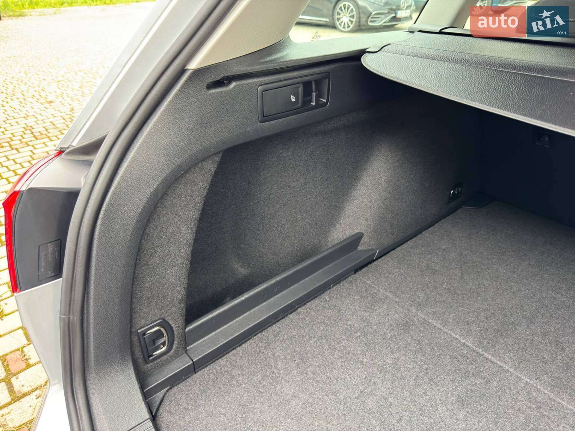 Volkswagen Passat 2021 VIN WVWZZZ3CZME104734 фото оголошення 37 з 47