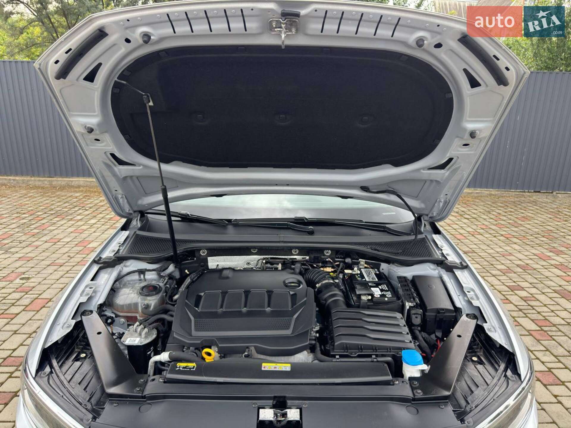 Volkswagen Passat 2021 VIN WVWZZZ3CZME104734 фото оголошення 45 з 47
