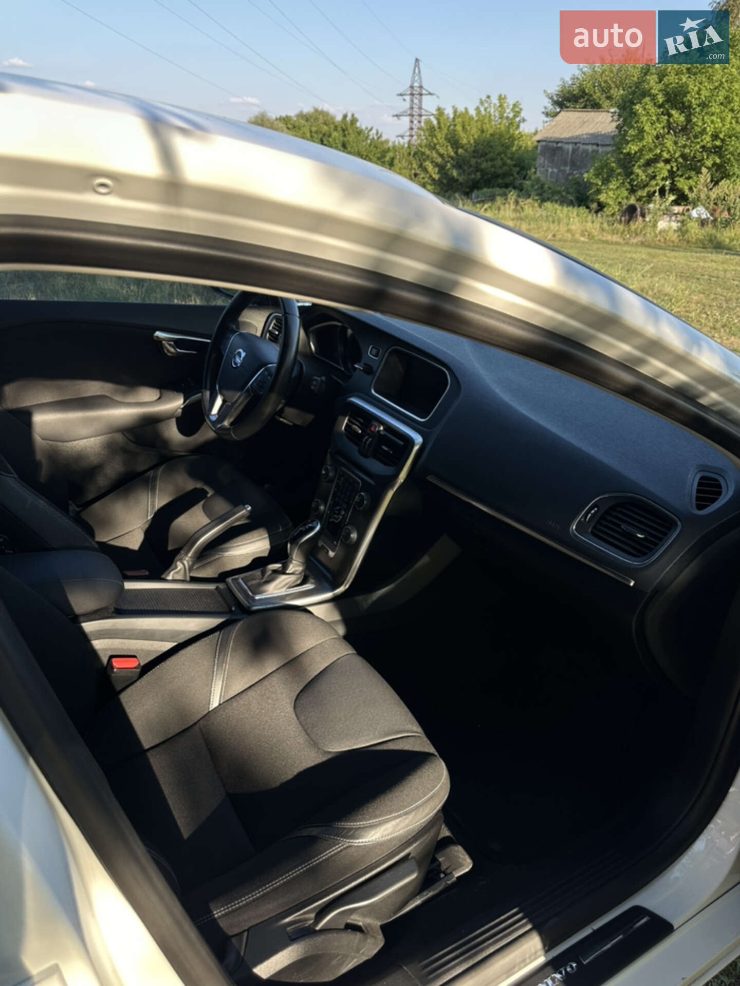 Volvo V40 2014 VIN YV1MV5150E2132470 фото оголошення 18 з 28