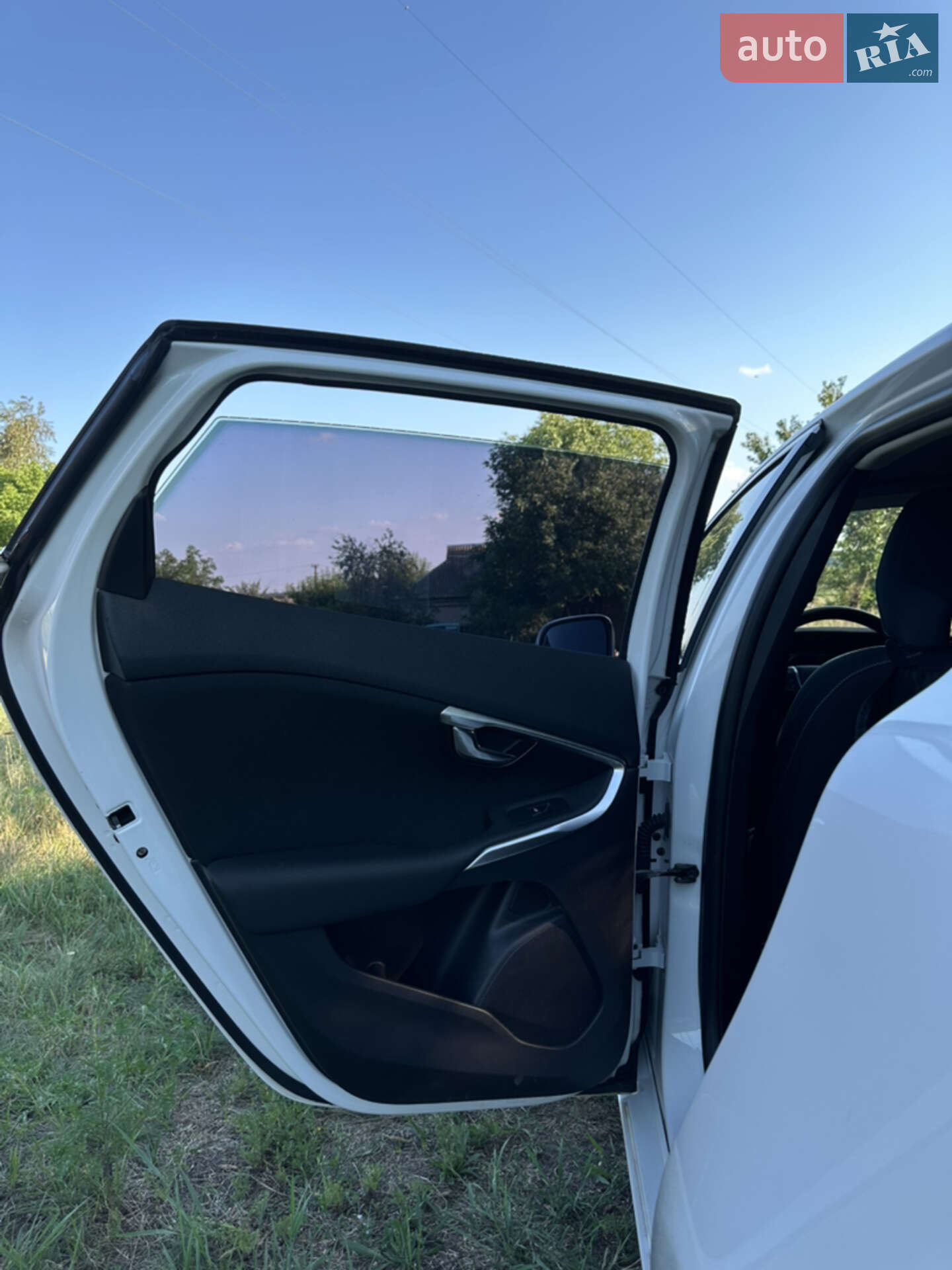 Volvo V40 2014 VIN YV1MV5150E2132470 фото оголошення 22 з 28