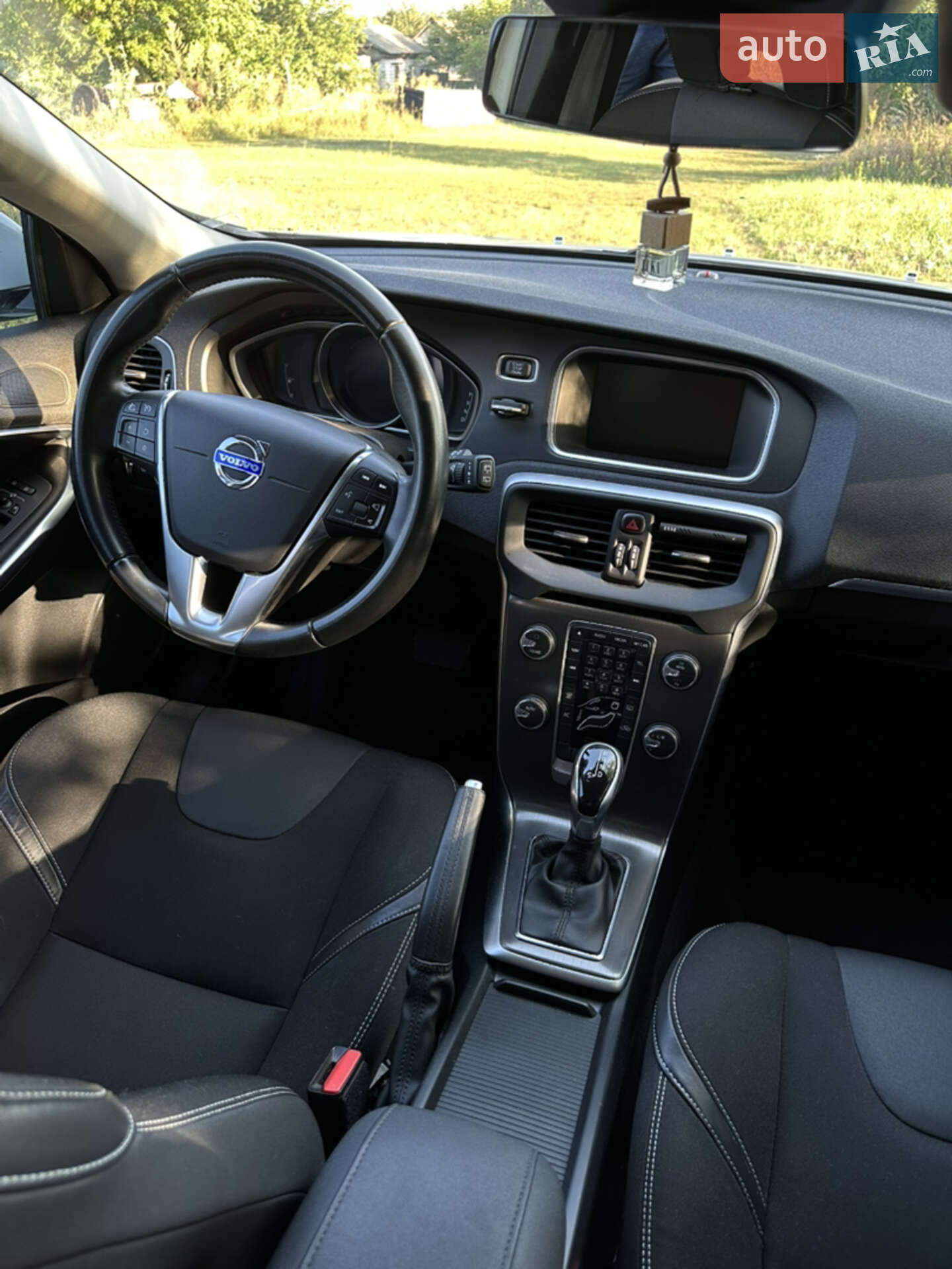 Volvo V40 2014 VIN YV1MV5150E2132470 фото оголошення 23 з 28
