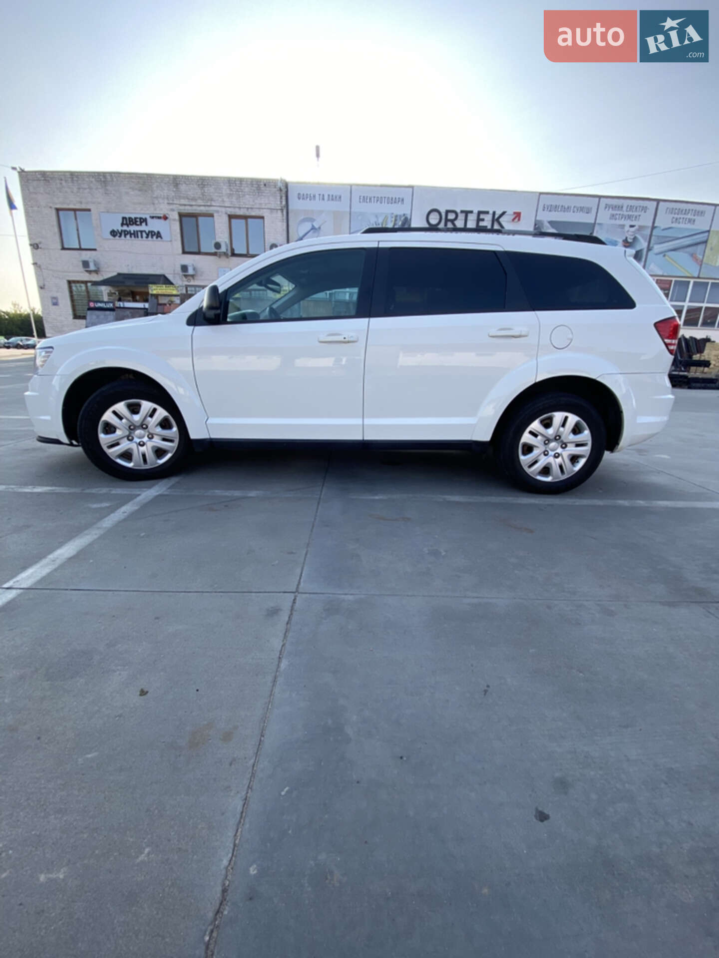 Dodge Journey 2018 VIN 3C4PDCAB4JT421373 фото оголошення 4 з 12
