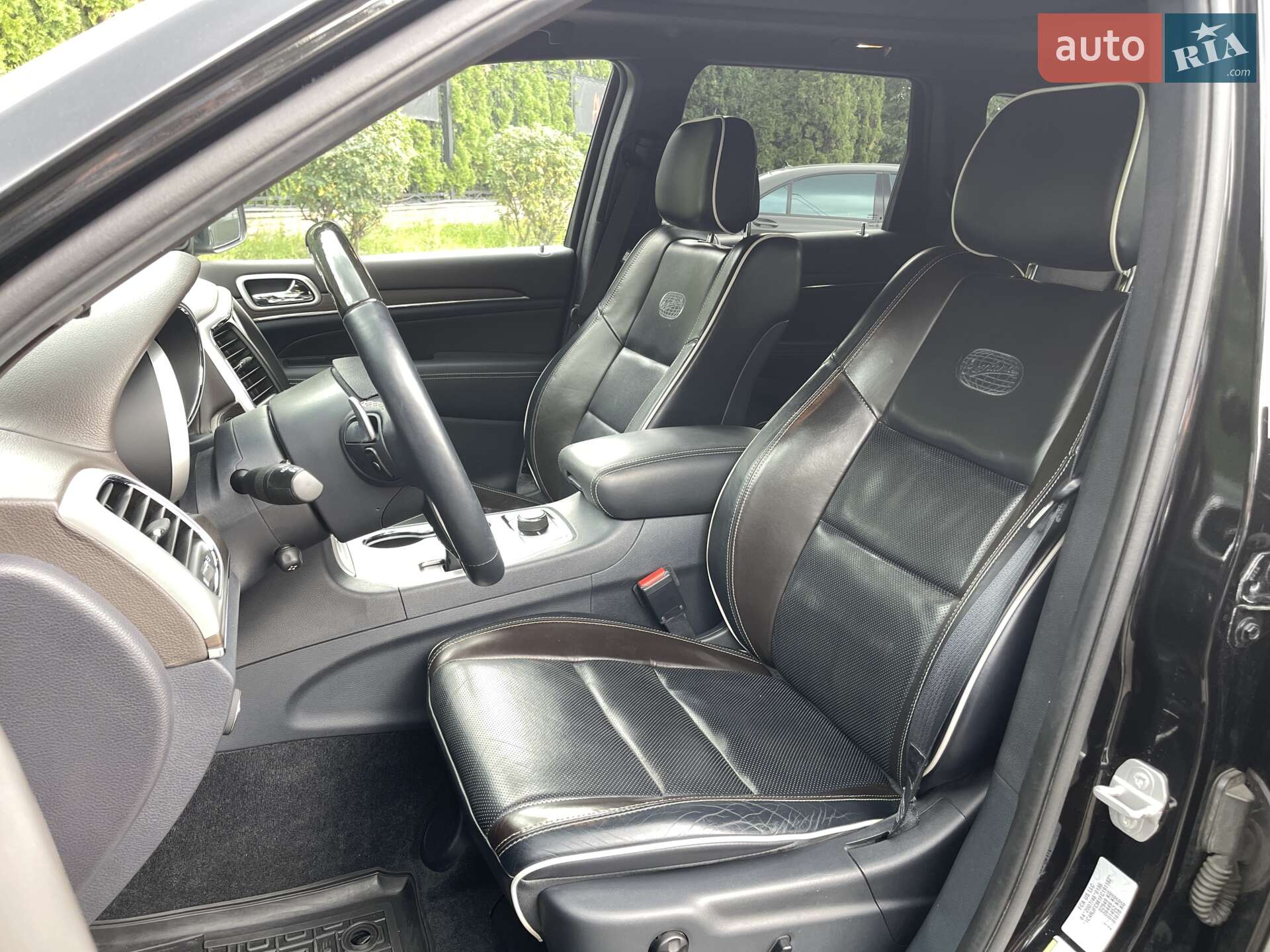 Jeep Grand Cherokee 2015 VIN 1C4RJFCM1FC191182 фото оголошення 12 з 26