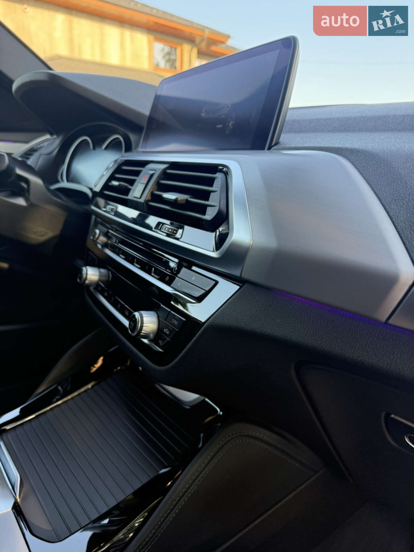 BMW X4 2019 VIN WBAVJ910809A45012 фото оголошення 17 з 45