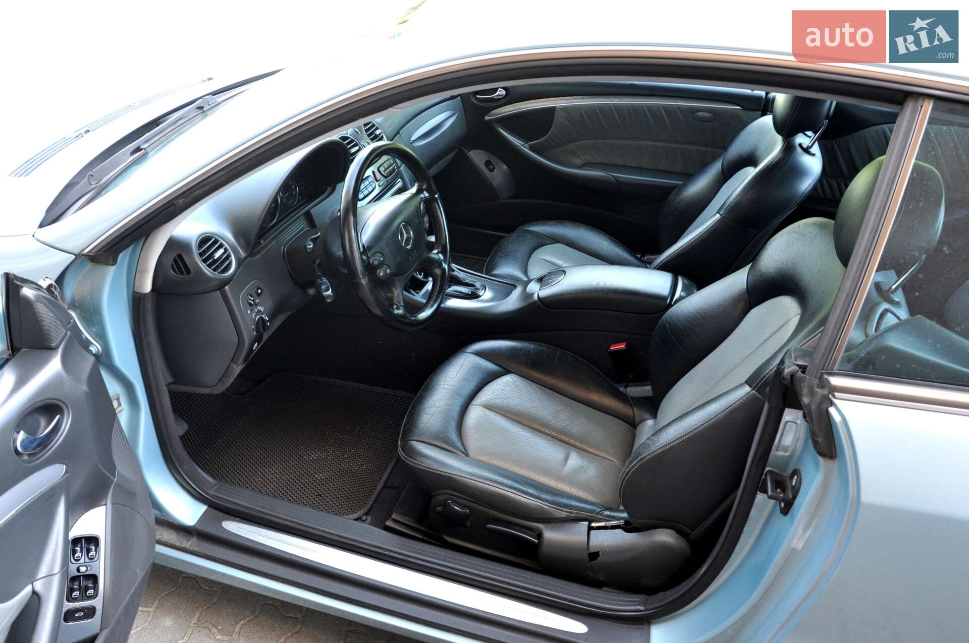 Mercedes-Benz CLK-Class 2003 VIN WDB2093611F007640 фото оголошення 14 з 34