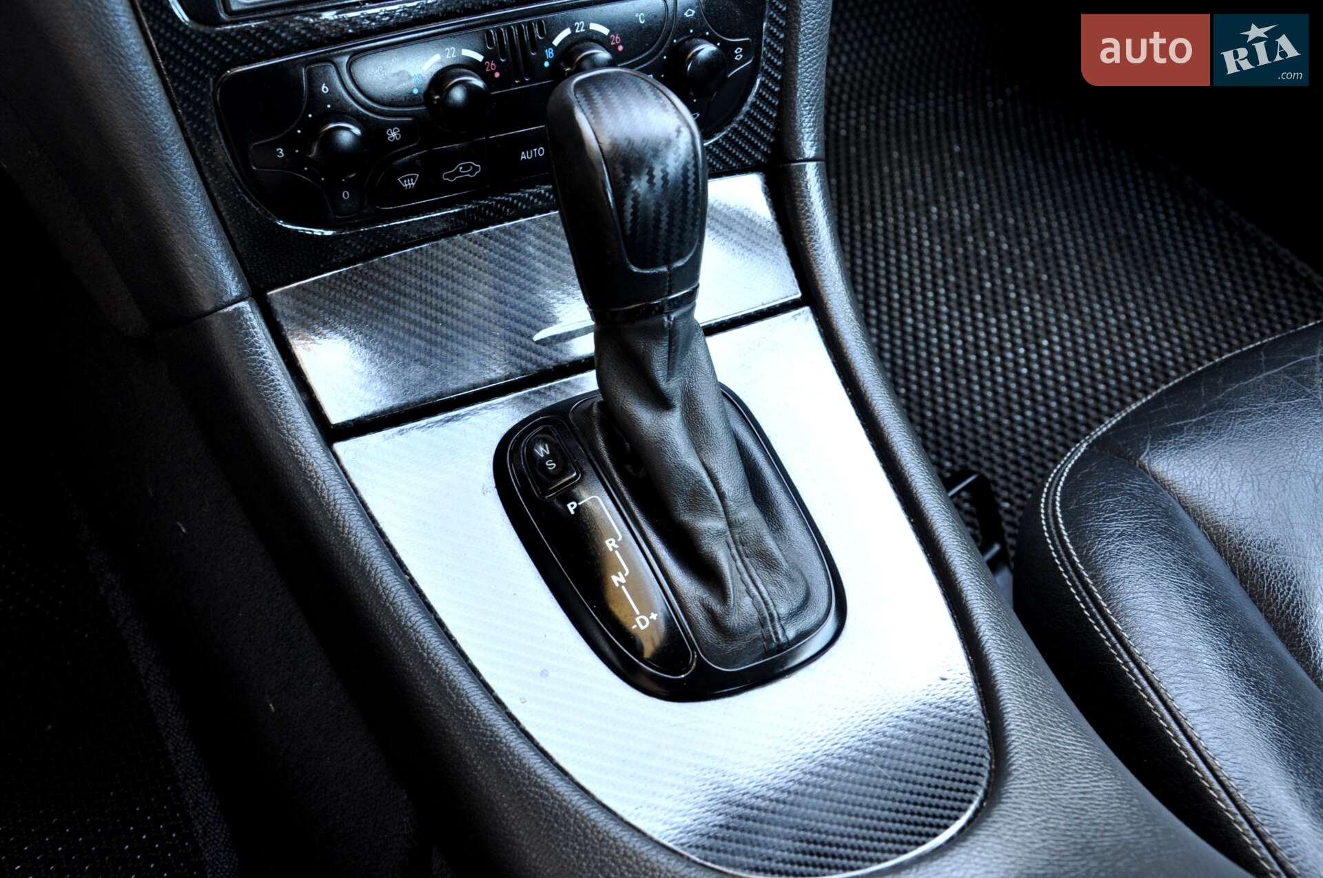 Mercedes-Benz CLK-Class 2003 VIN WDB2093611F007640 фото оголошення 25 з 34