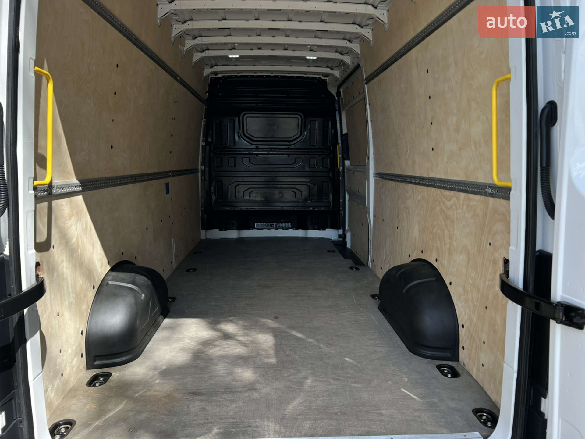 Volkswagen Crafter 2018 VIN WV1ZZZSYZK9004622 фото оголошення 20 з 34