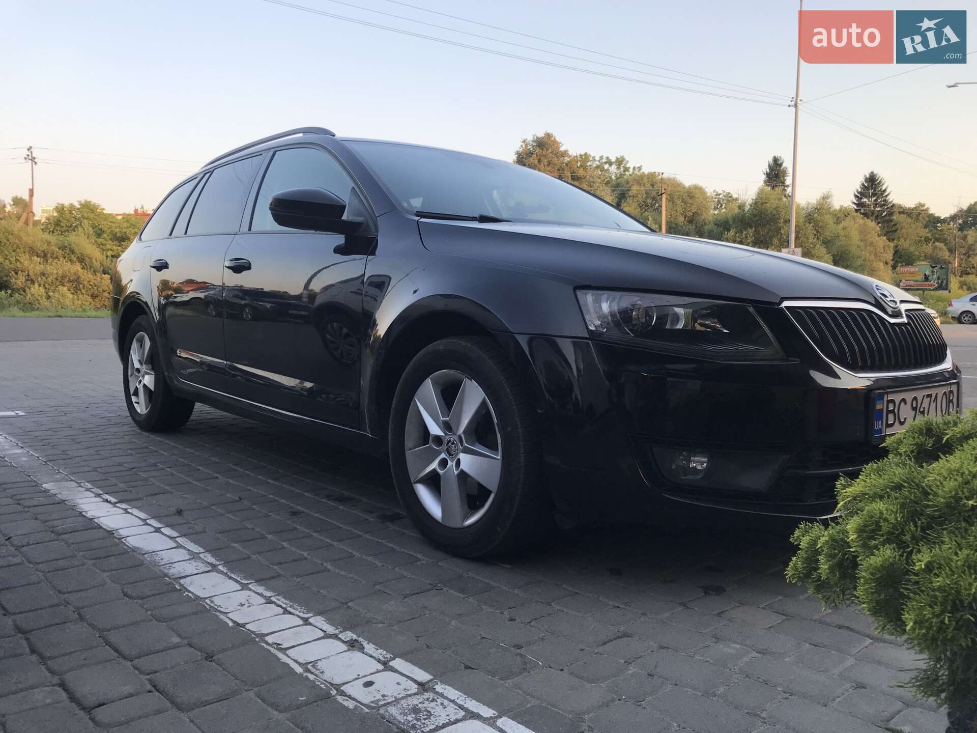 Skoda Octavia 2014 VIN TMBJG9NE3F0120411 фото оголошення 4 з 14