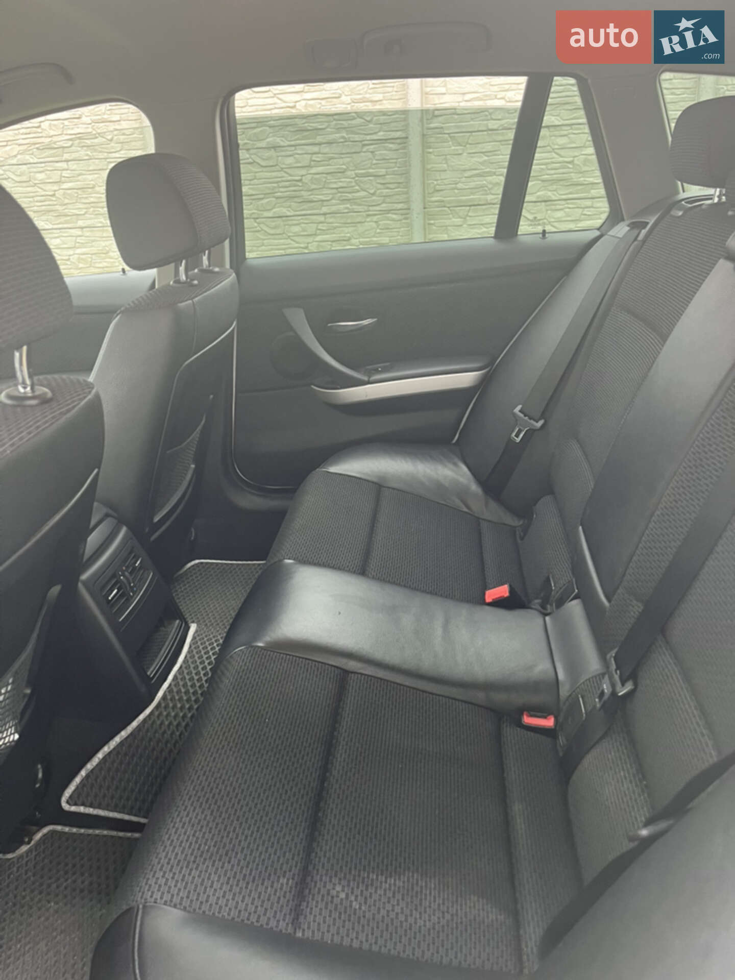 BMW 3 Series 2012 VIN WBAUY310X0F468211 фото оголошення 5 з 16