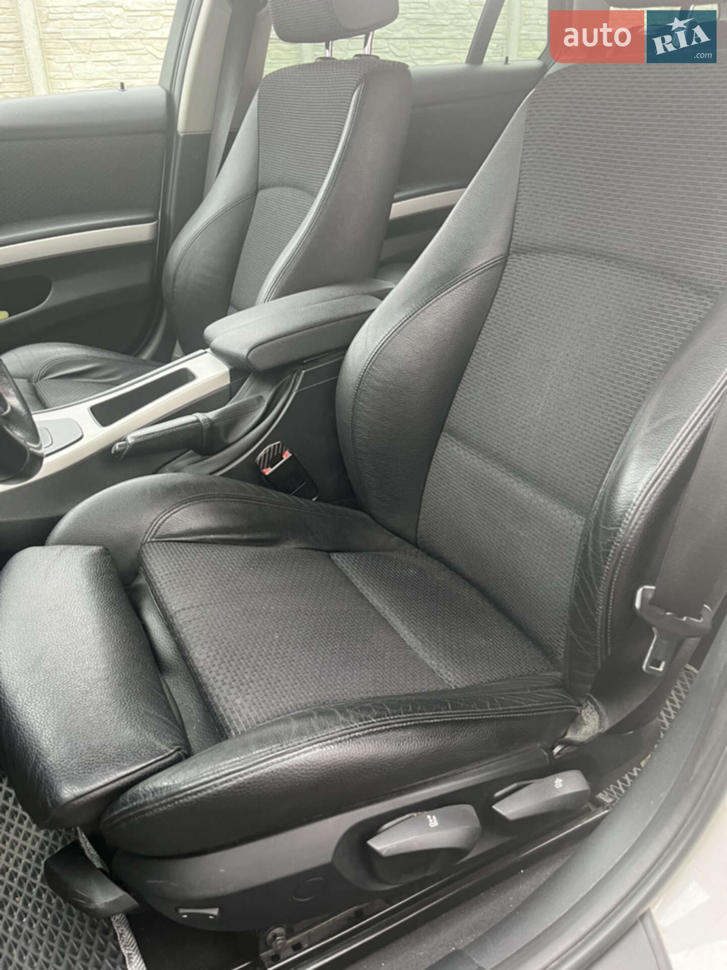 BMW 3 Series 2012 VIN WBAUY310X0F468211 фото оголошення 6 з 16