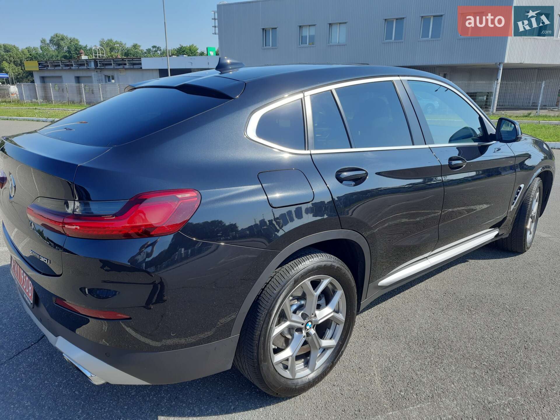 BMW X4 2024 VIN 5UX33DT04R9W14970 фото оголошення 5 з 32