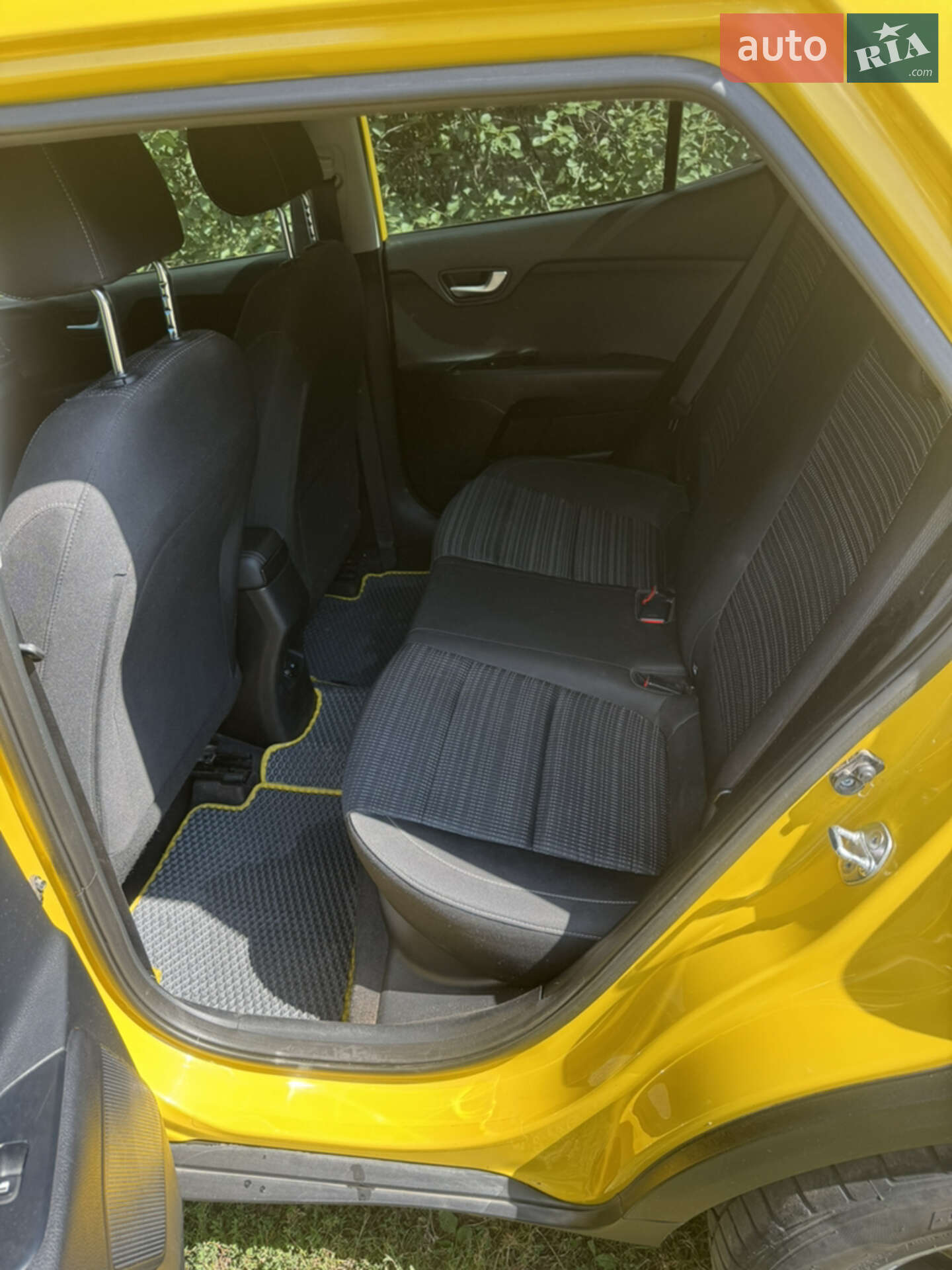 Kia Stonic 2018 VIN KNAD6814AJ6146383 фото оголошення 20 з 21