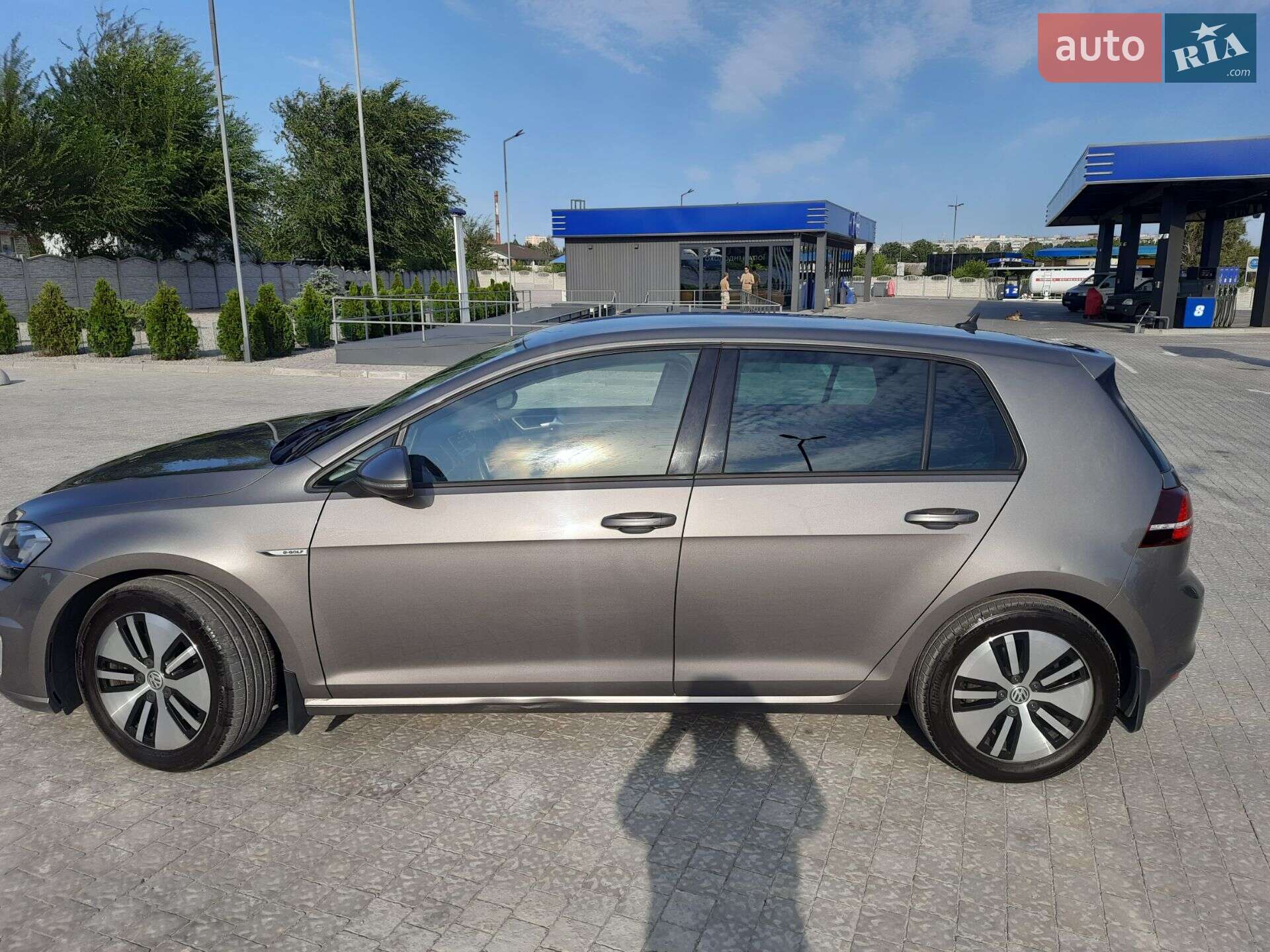 Volkswagen e-Golf 2015 VIN WVWZZZAUZFW907031 фото оголошення 13 з 33