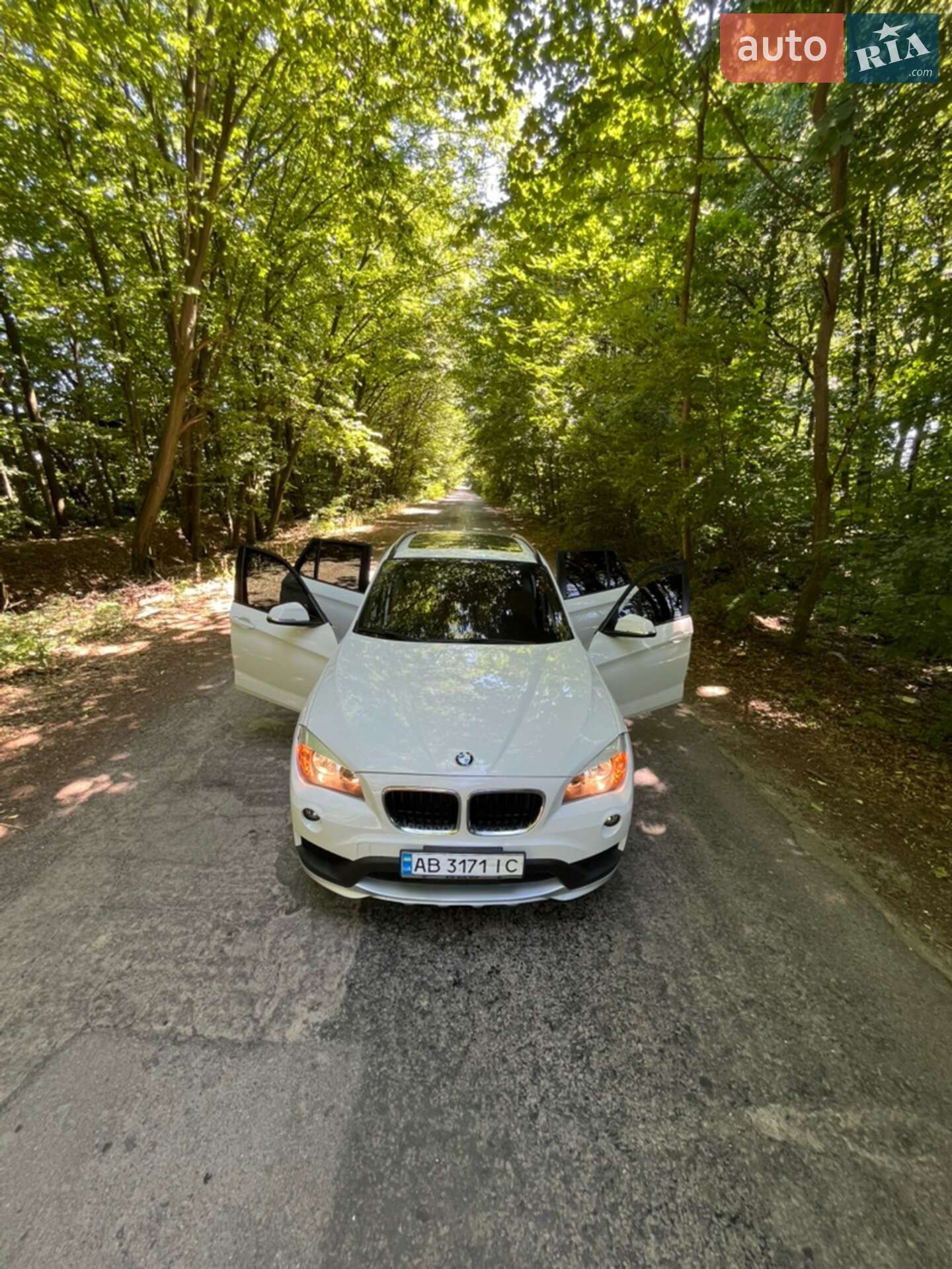 BMW X1 2014 VIN WBAVL1C52FVY26092 фото оголошення 4 з 8