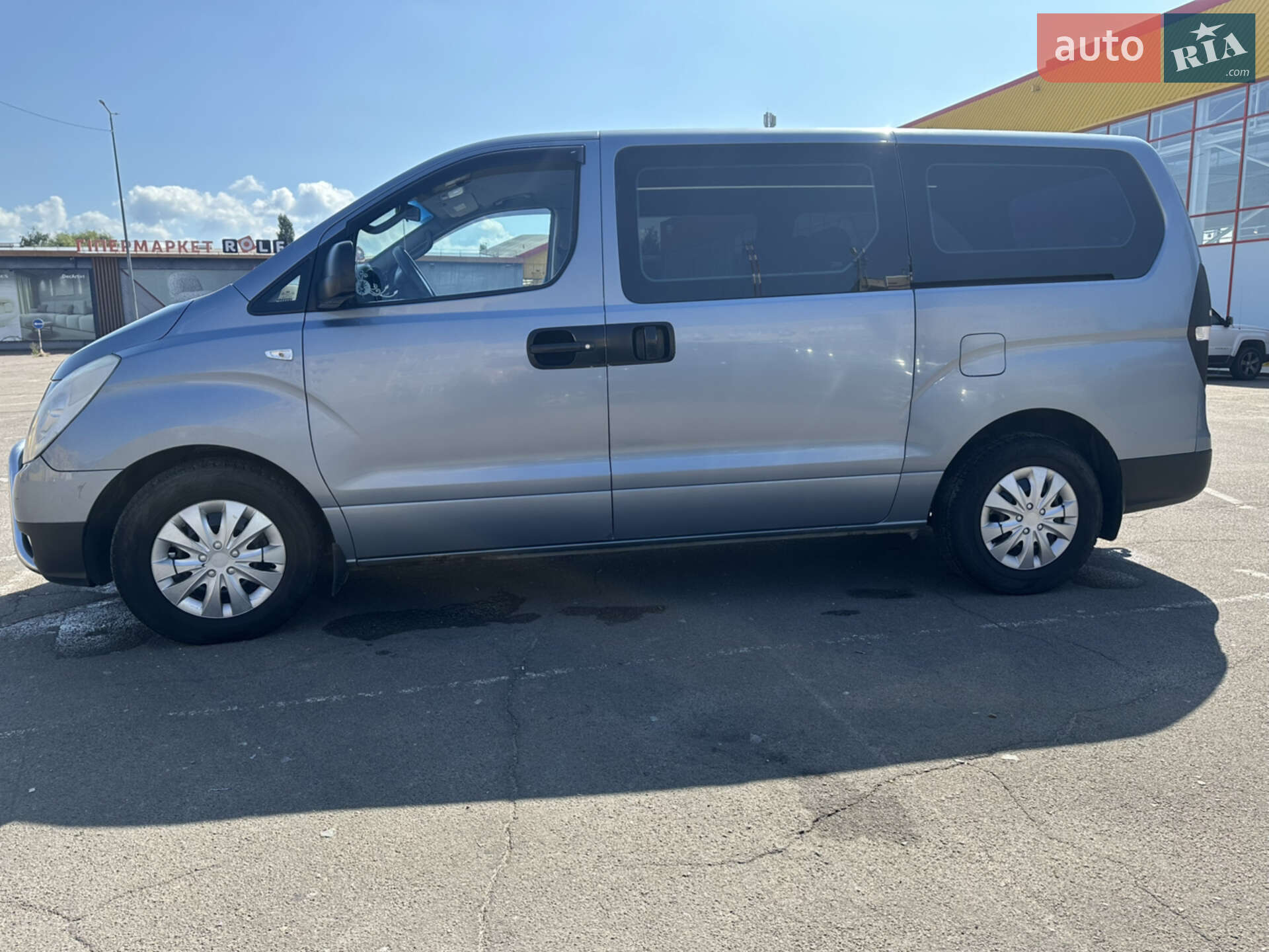 Hyundai H-1 2008 VIN KMFWBH7JP8U026992 фото оголошення 2 з 7