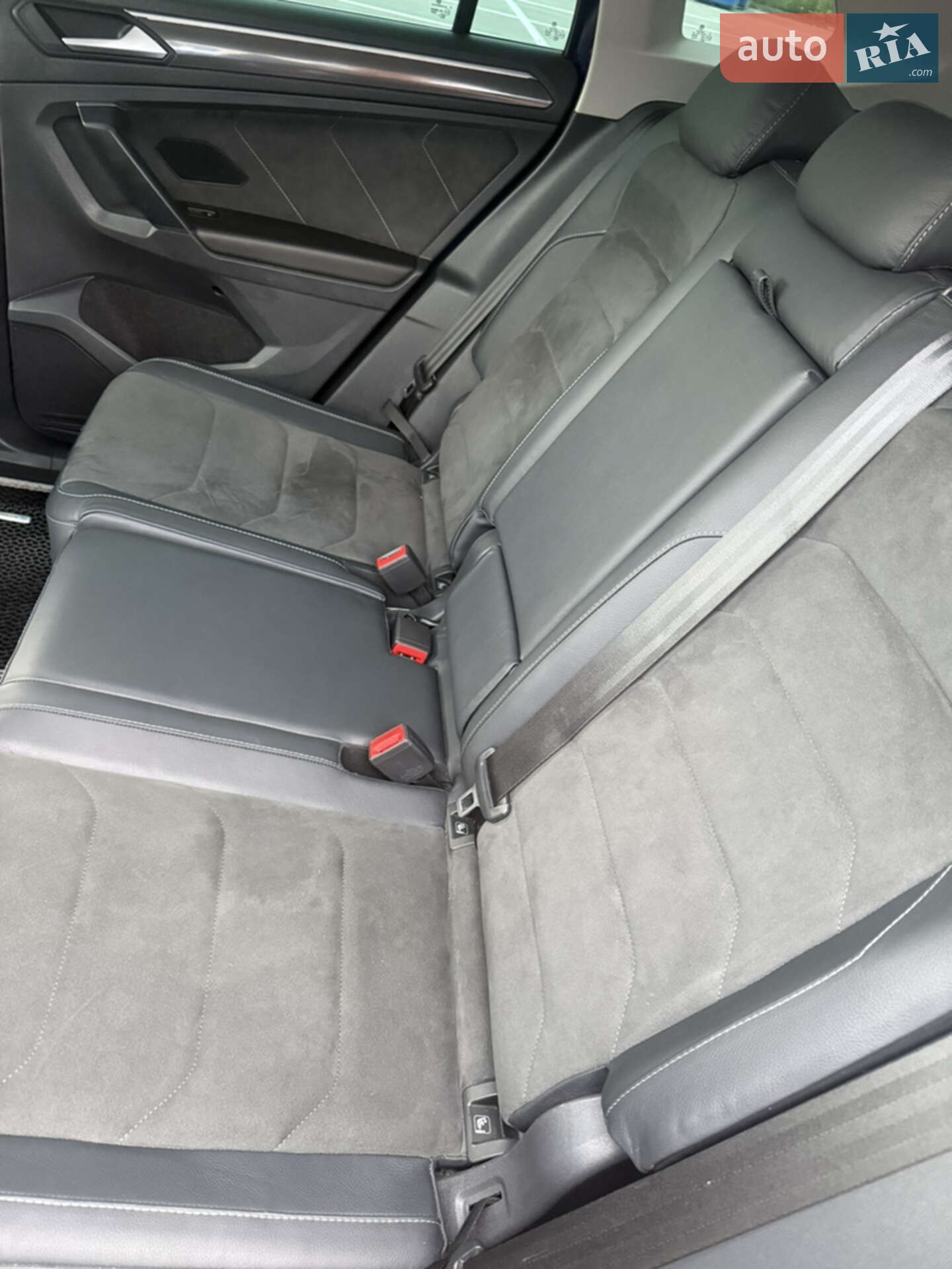 Volkswagen Tiguan 2020 VIN WVGZZZ5NZLW415807 фото оголошення 18 з 25