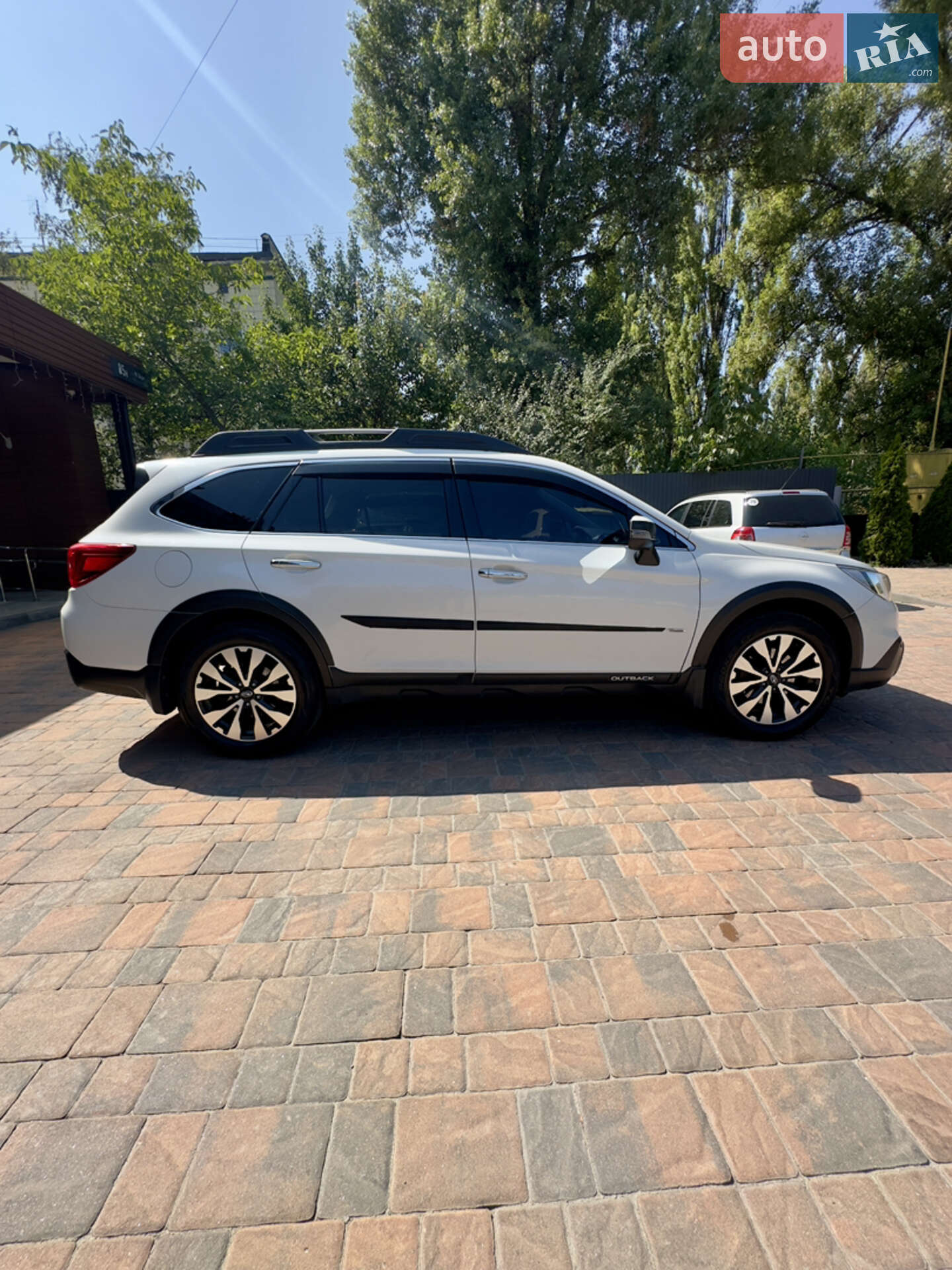 Subaru Outback 2017 VIN JF1BS9LC2HG122628 фото оголошення 3 з 55