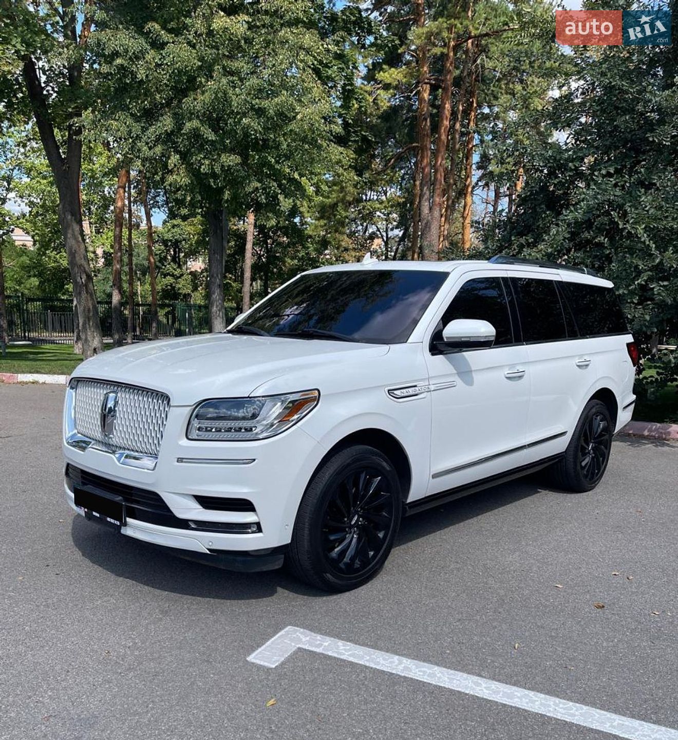 Lincoln Navigator 2019 VIN 5LMJJ2LT1LEL00178 фото оголошення 7 з 25