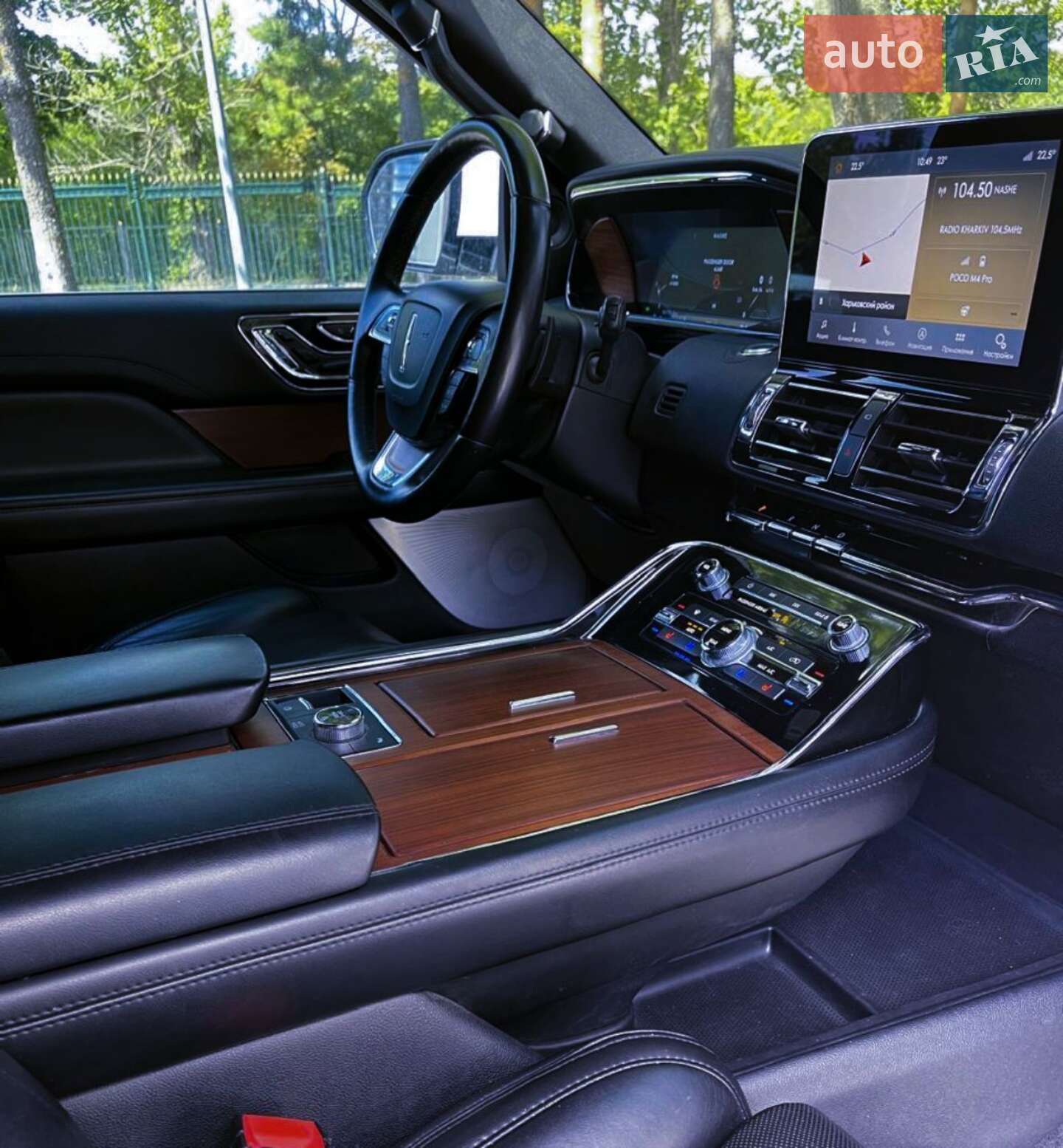 Lincoln Navigator 2019 VIN 5LMJJ2LT1LEL00178 фото оголошення 22 з 25