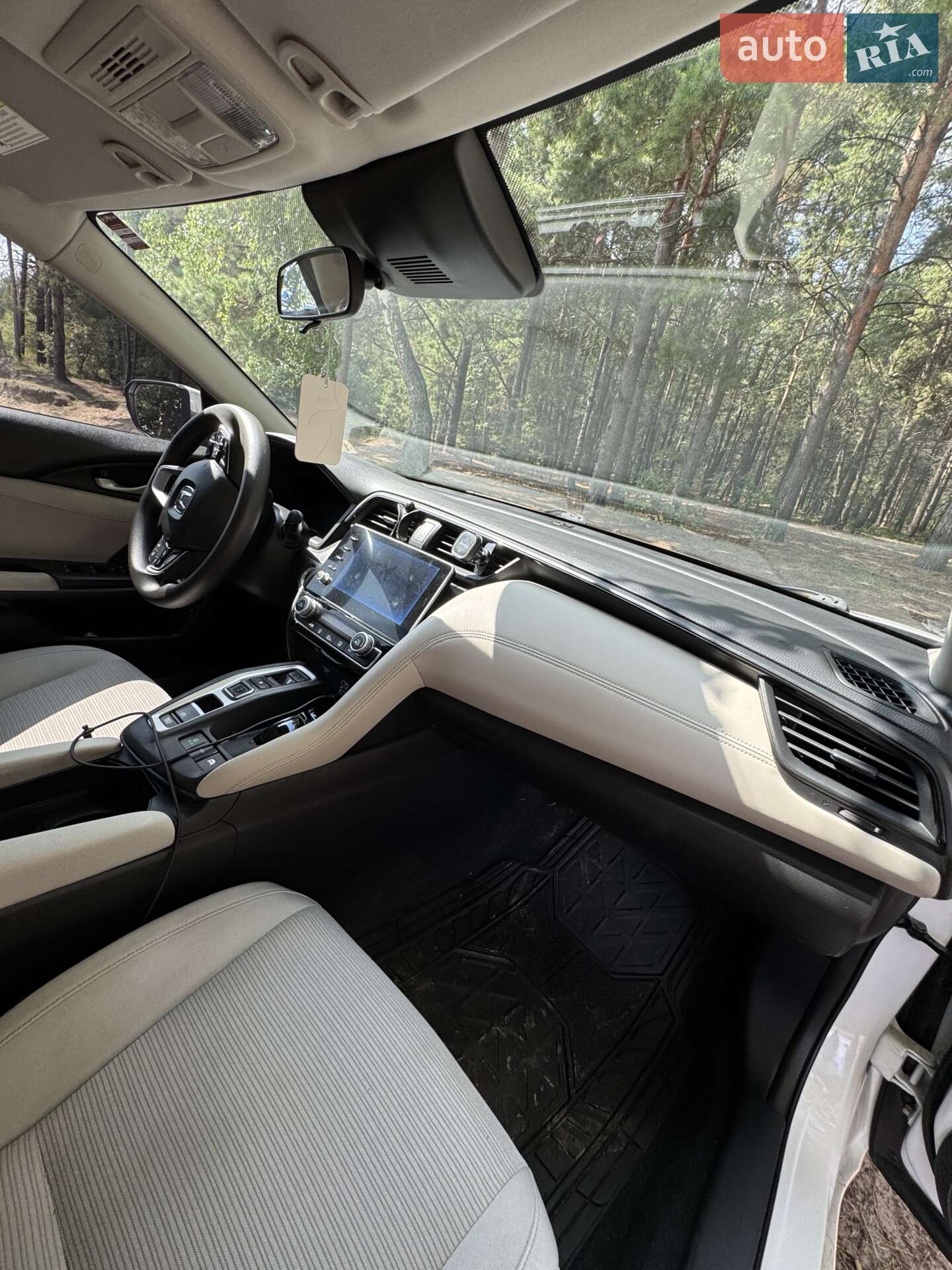Honda Insight 2018 VIN 19XZE4F57KE004348 фото оголошення 42 з 68