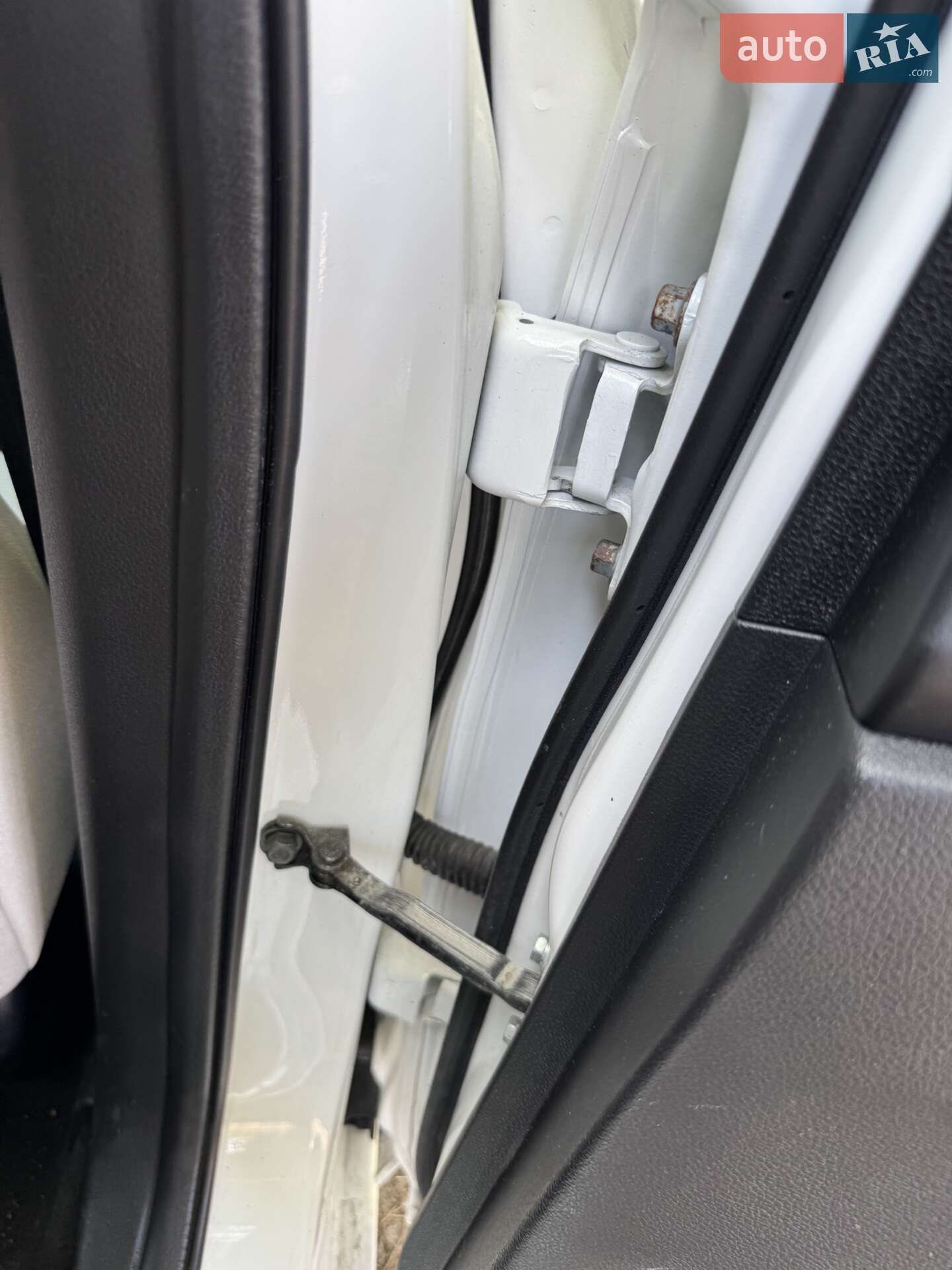 Honda Insight 2018 VIN 19XZE4F57KE004348 фото оголошення 49 з 68