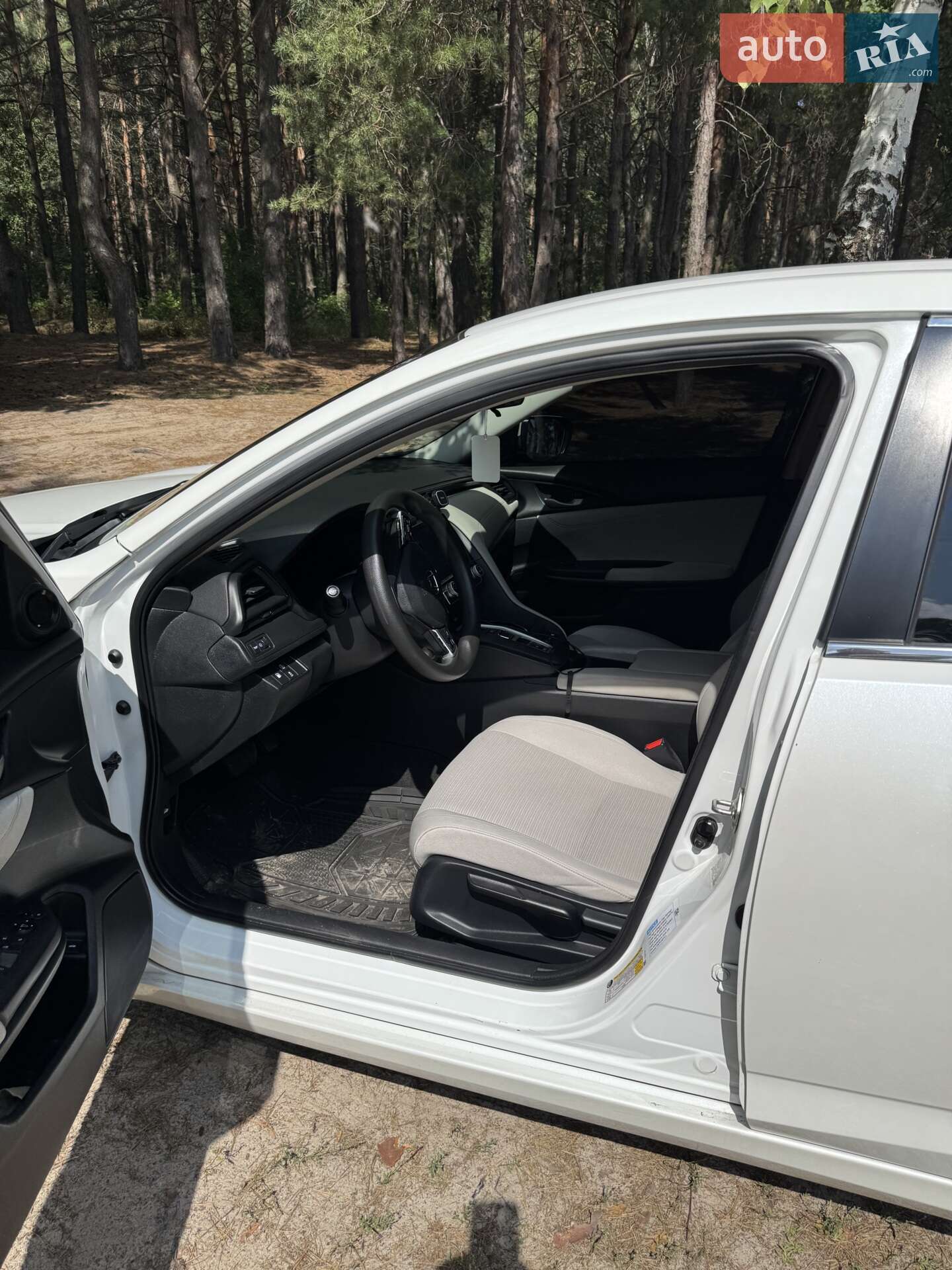 Honda Insight 2018 VIN 19XZE4F57KE004348 фото оголошення 58 з 68