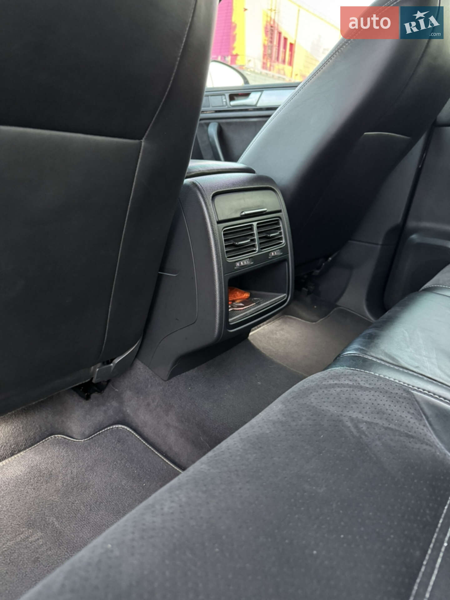 Volkswagen Touareg 2014 VIN WVGZZZ7PZED038871 фото оголошення 11 з 17