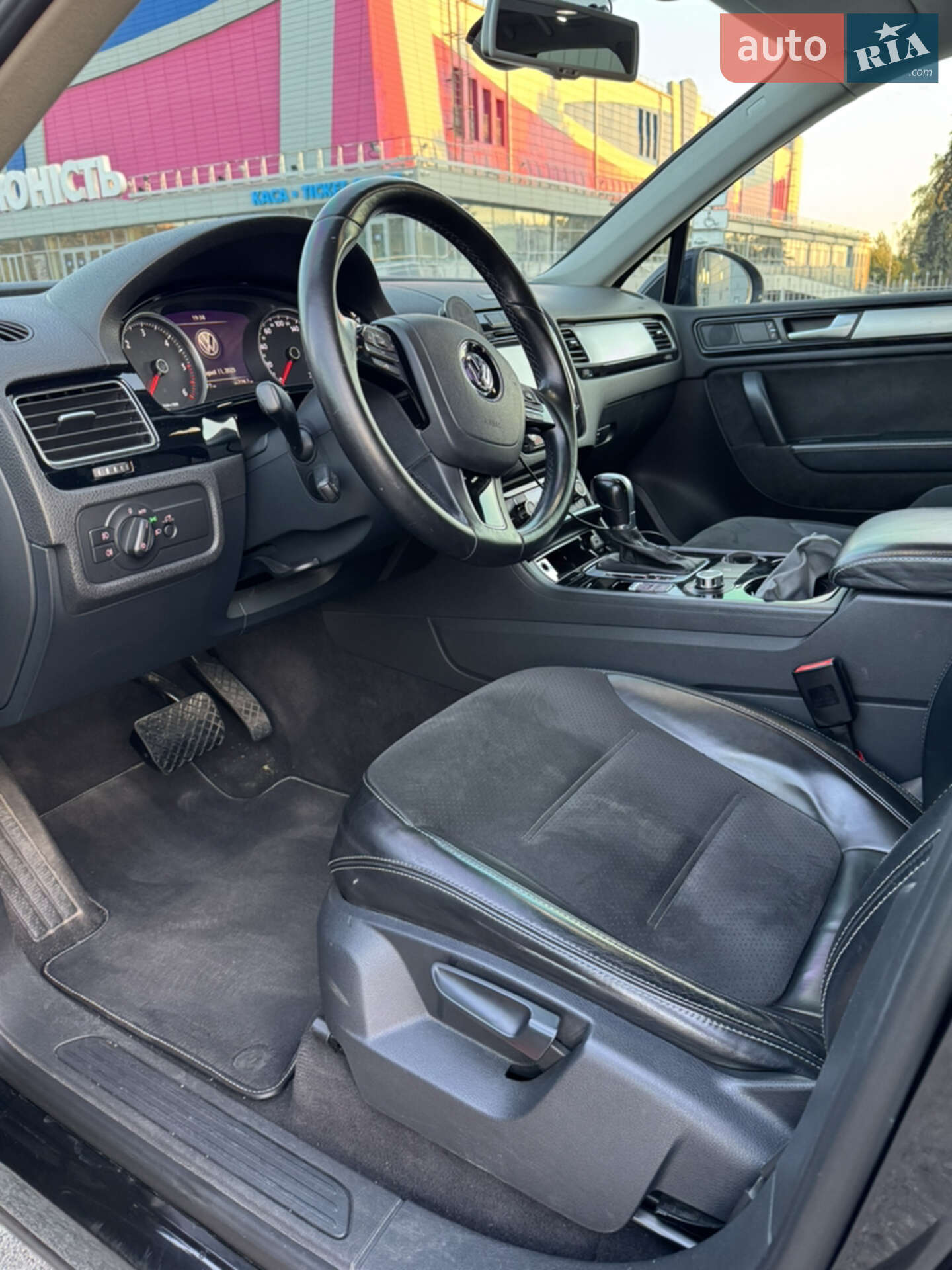 Volkswagen Touareg 2014 VIN WVGZZZ7PZED038871 фото оголошення 12 з 17