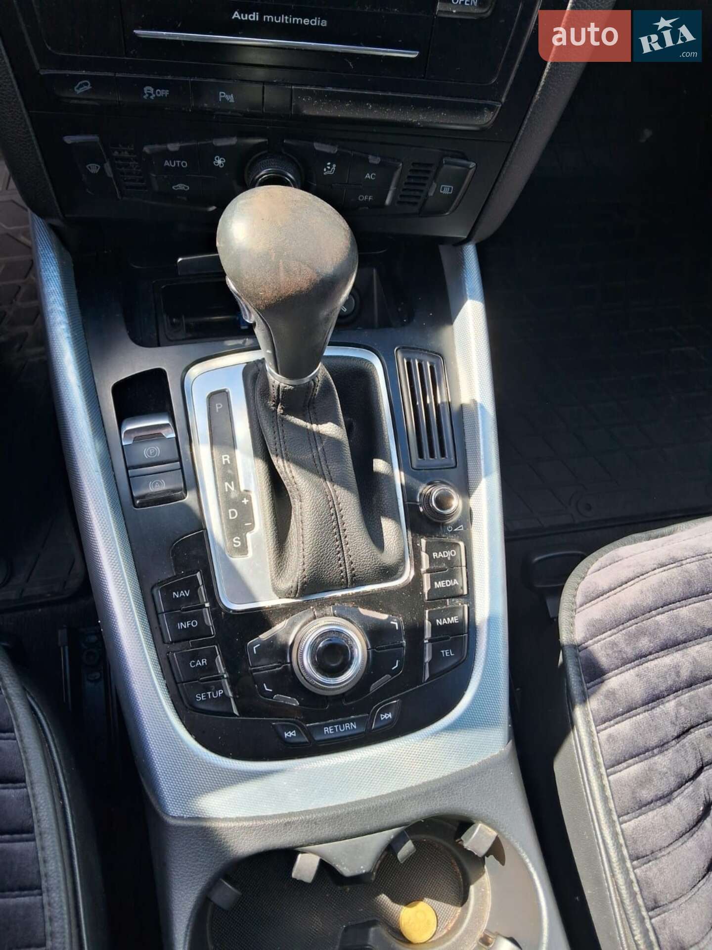 Audi Q5 2010 VIN WAUZZZ8R8BA016316 фото оголошення 13 з 15