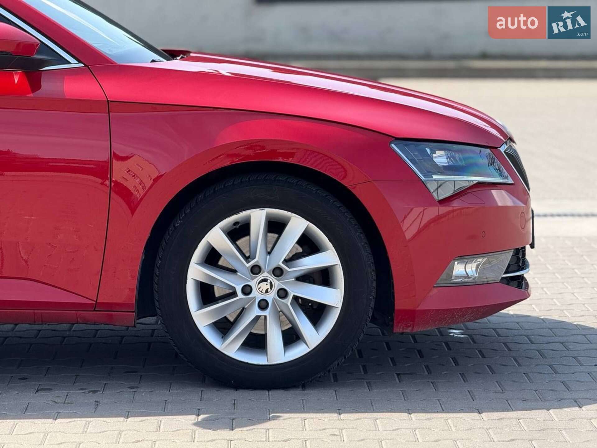 SKODA SUPERB 2018 VIN TMBCJ7NP8J7566019 фото оголошення 10 з 60