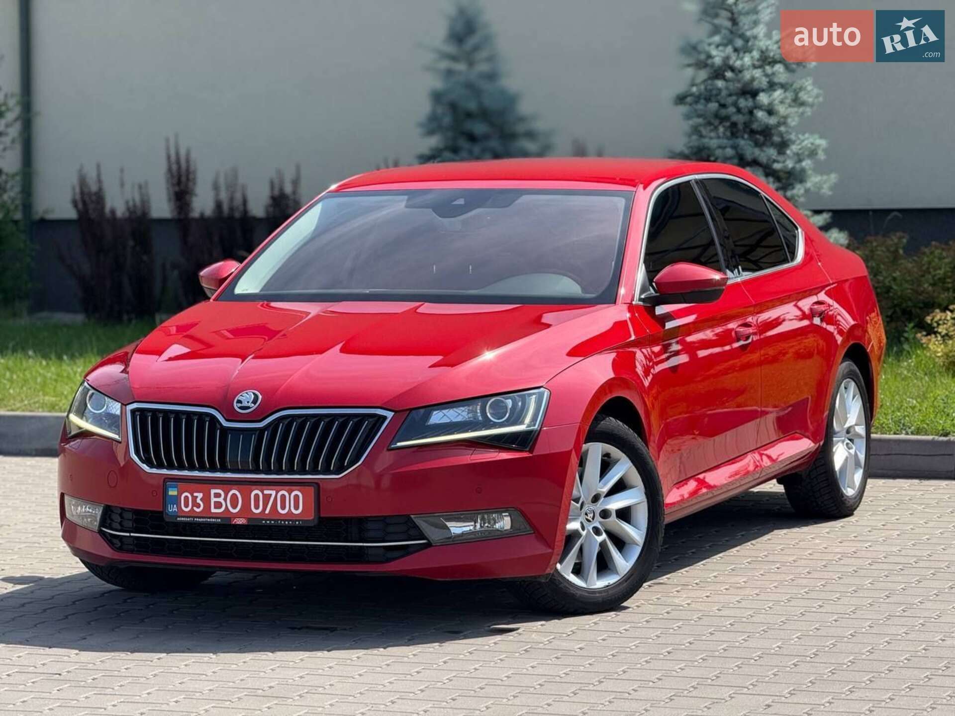 SKODA SUPERB 2018 VIN TMBCJ7NP8J7566019 фото оголошення 19 з 60