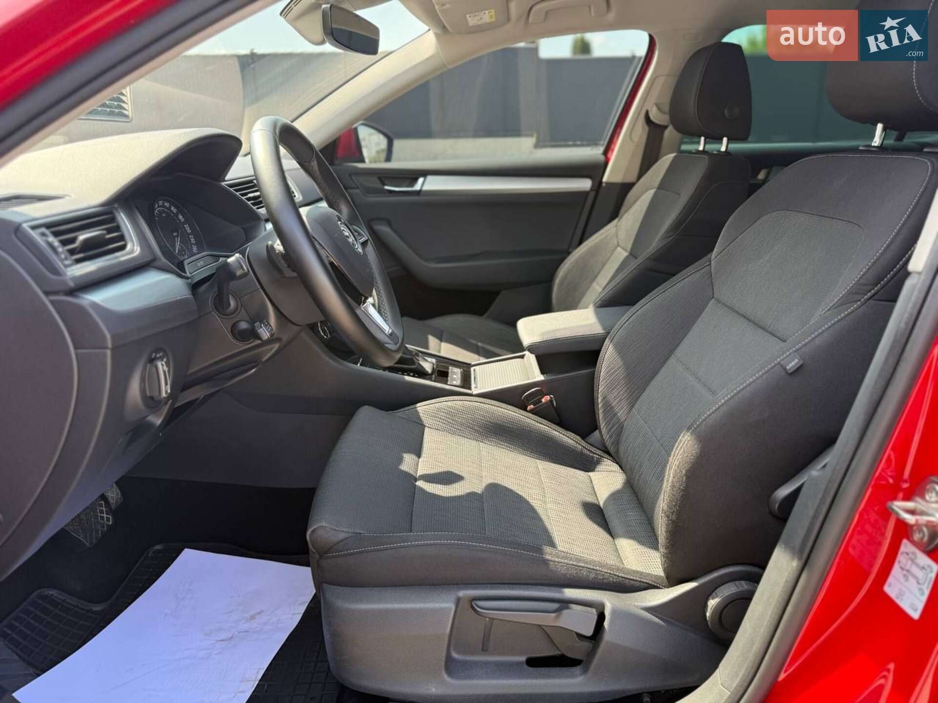 SKODA SUPERB 2018 VIN TMBCJ7NP8J7566019 фото оголошення 44 з 60